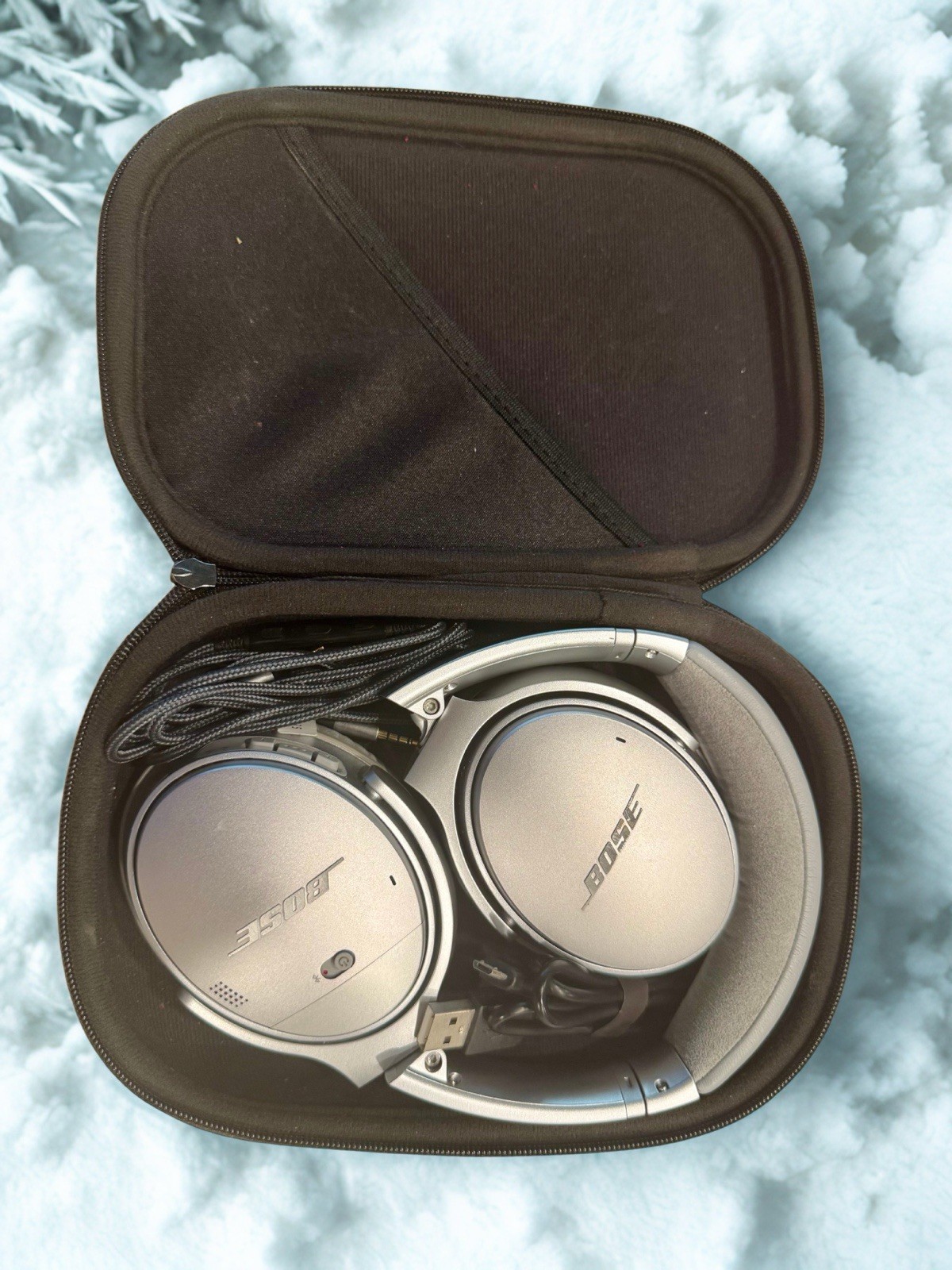 Bose QuietComfort 35 II Over the Ear Headphone – Silver