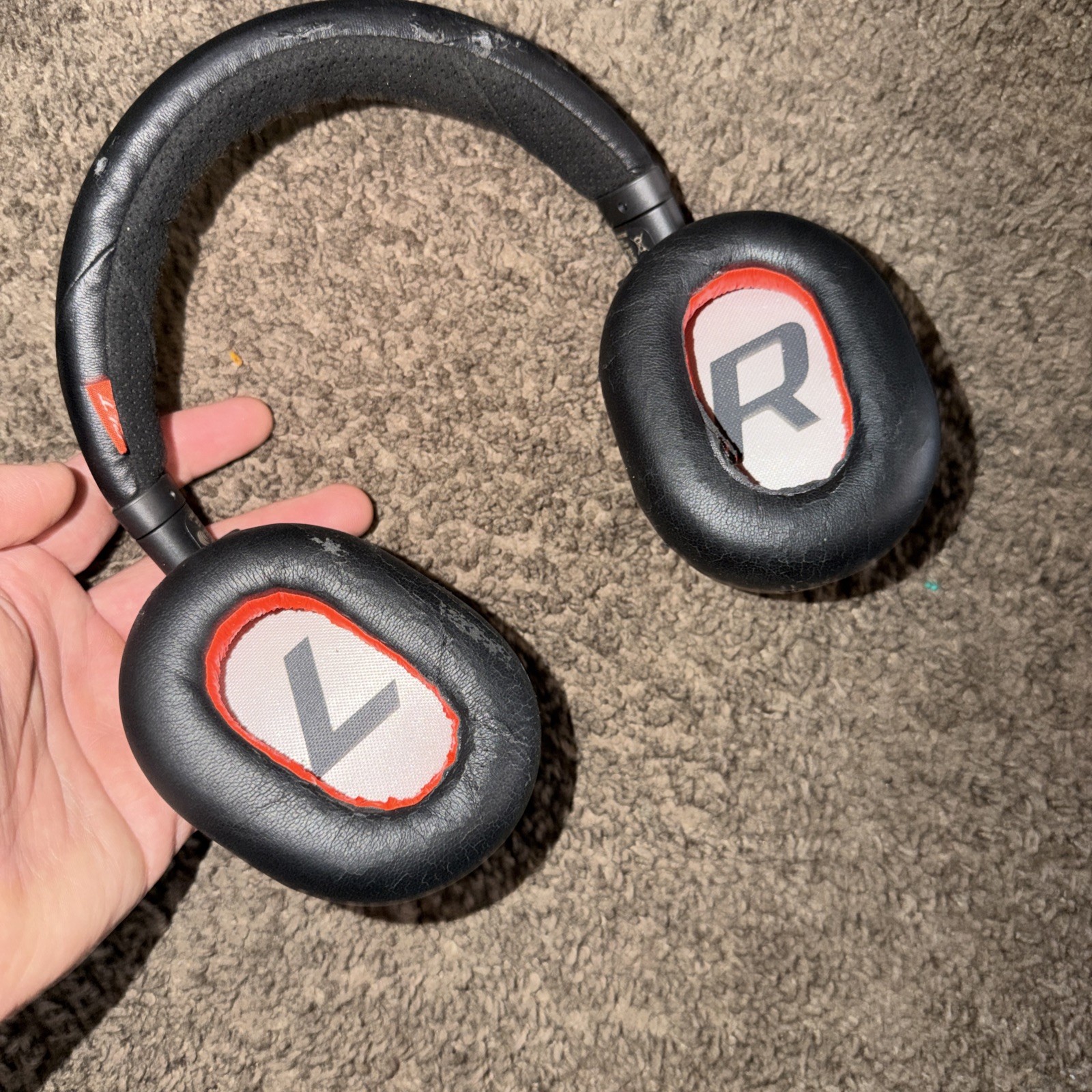 Plantronics B8200 Voyager Poly Bluetooth Wireless Headphones Onlyworn Padding