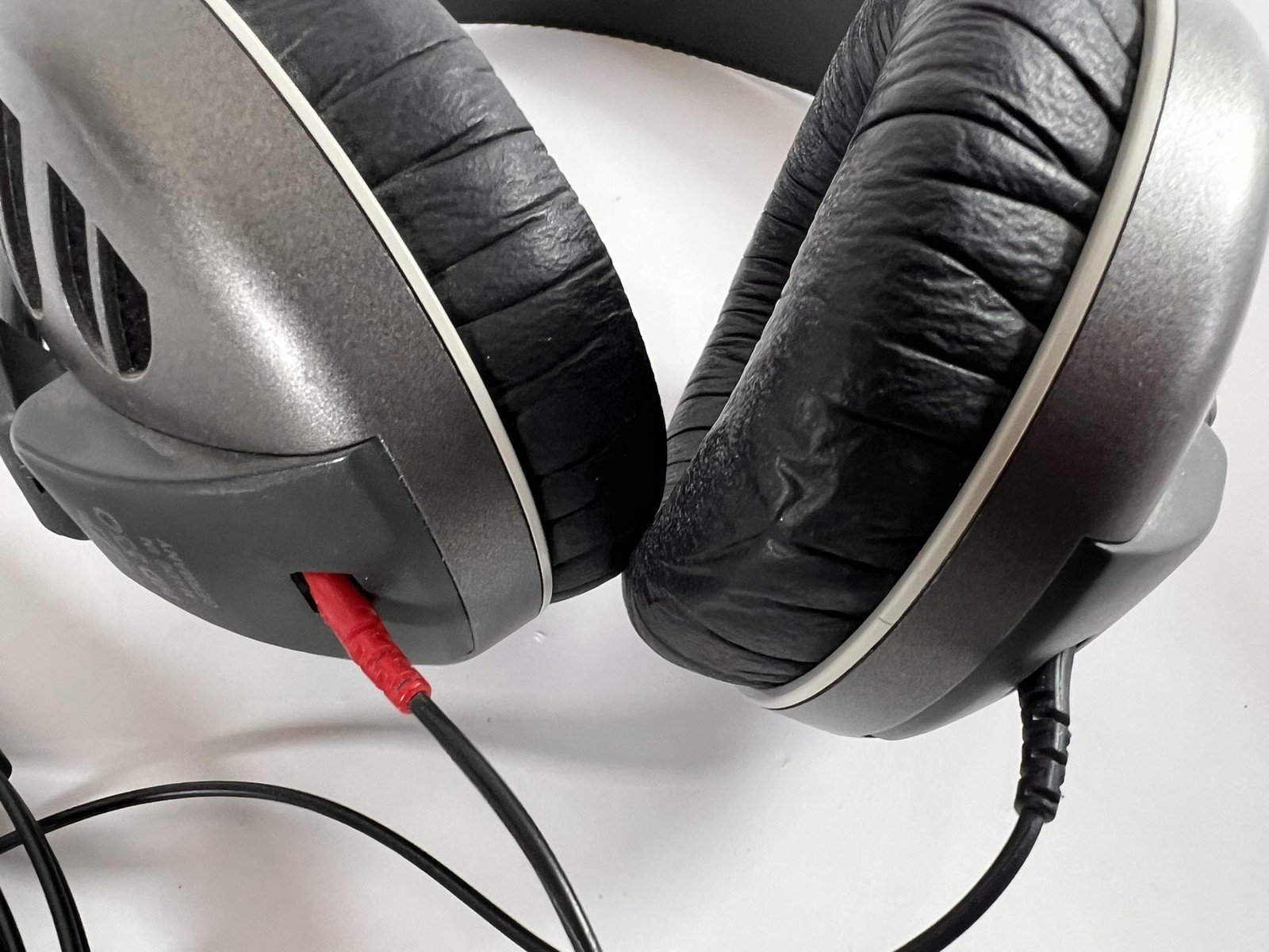 Vintage Sennheiser HD 530 Over-Ear Headphones Gray Open Back 1/4in Plug Germany