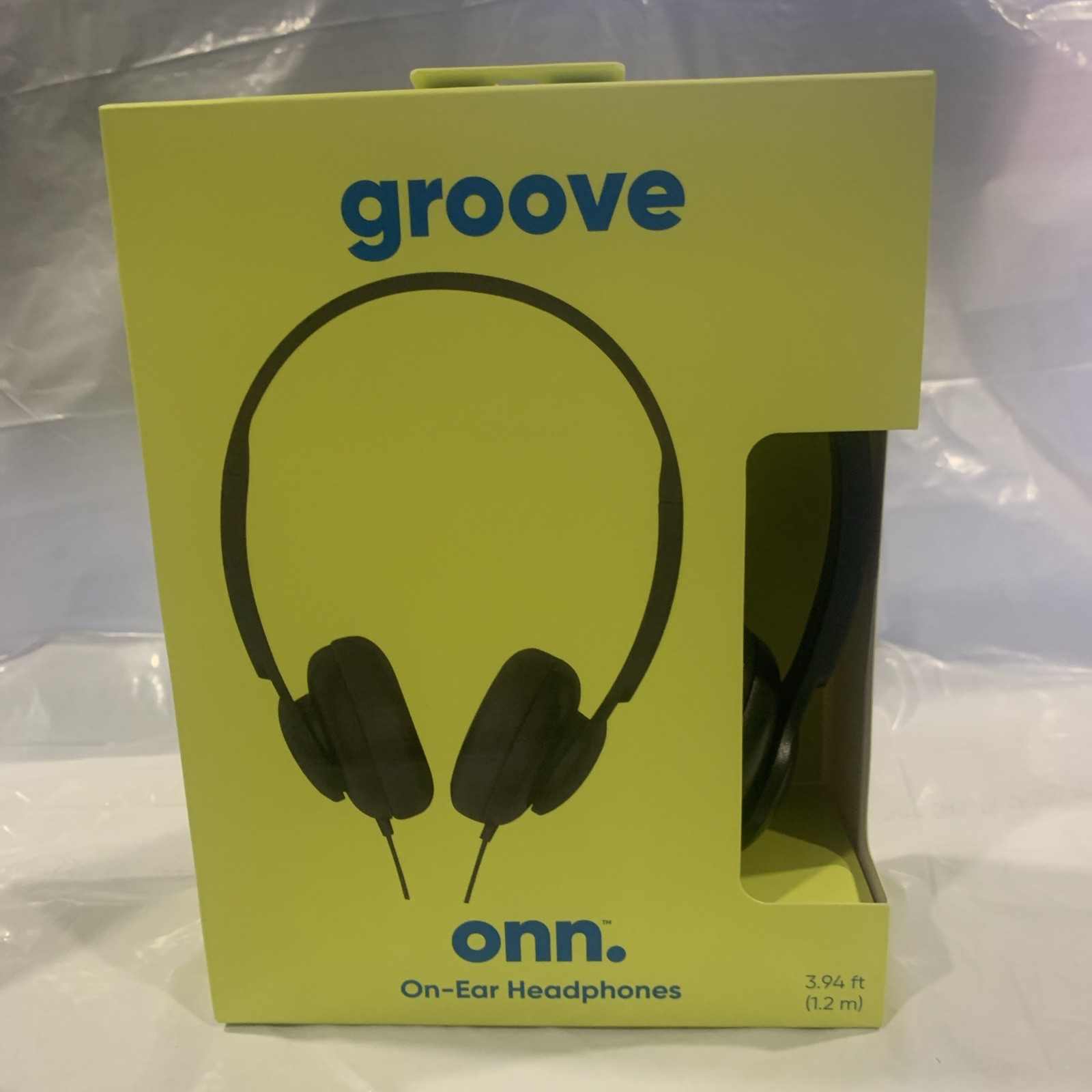Brand New Onn Groove On-Ear Wired Headphones – Black – 3.5mm Aux 3.94ft Cable