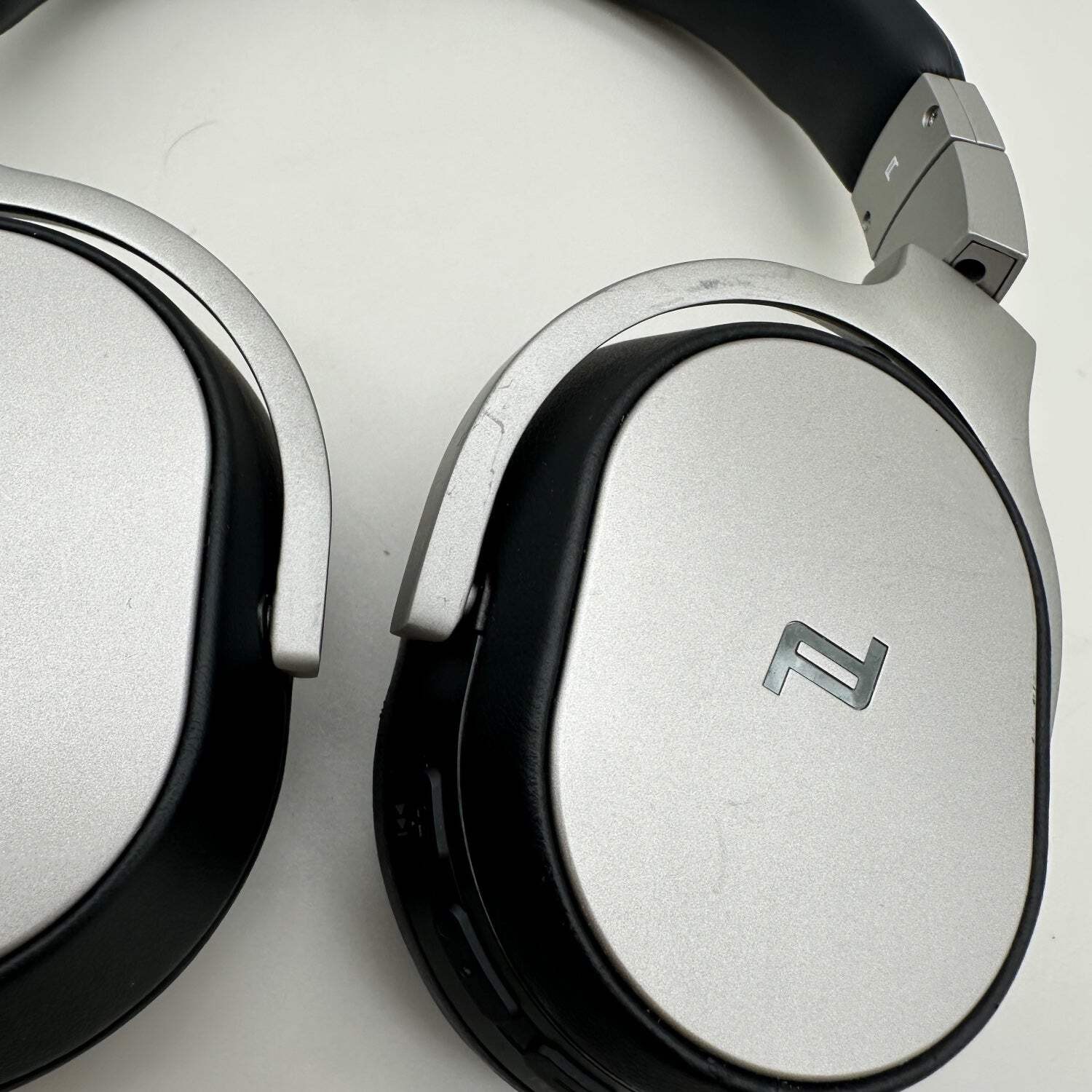 KEF Porsche Design Wireless Over-Ear Bluetooth Headphones Black