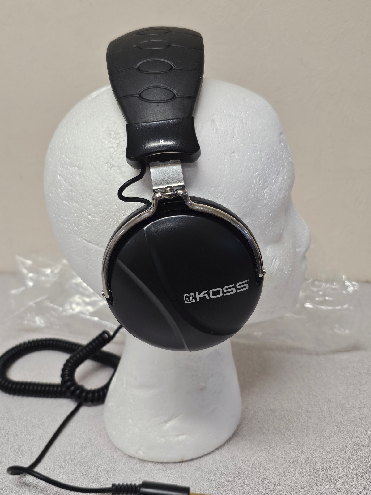 New Open Box Koss TD85 Stereo Headphones (1/4″ 6.35mm Stereo Plug) Black