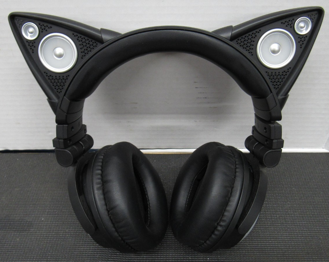 Brookstone Wireless Cat Ear Headphones AR102A4BKA Bluetooth w/ Case – No Cable
