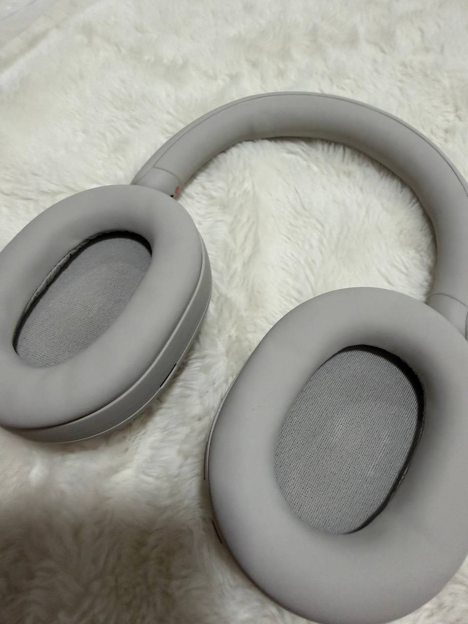 Sony WH-1000XM5 Wireless Noise Canceling Headphones – Silver