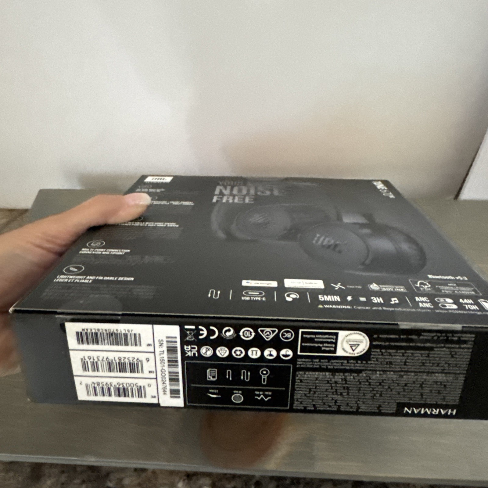 NEW JBL TUNE 670NC (FC3005023) Noise Cancelling Bluetooth Headphones Sealed