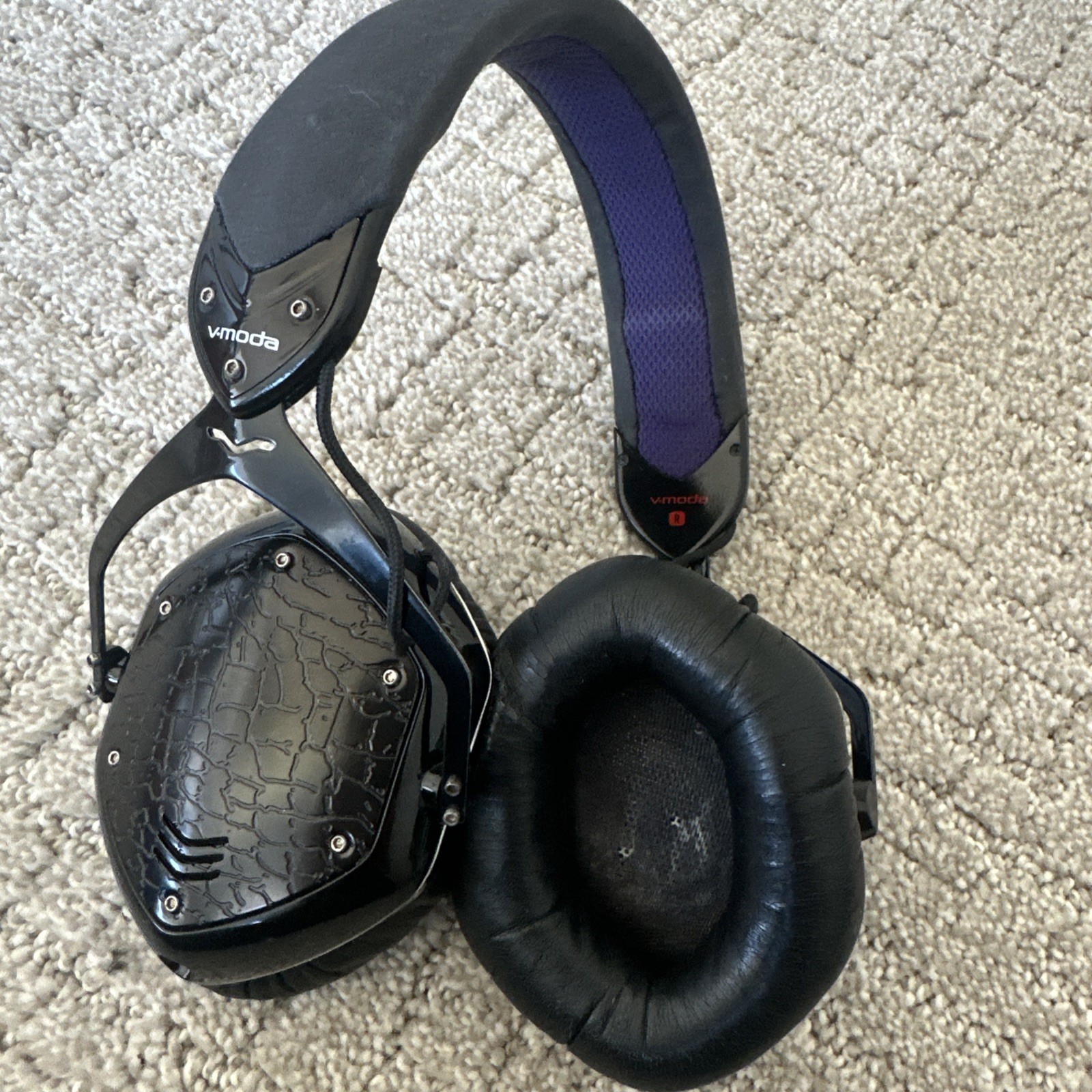 V-MODA Crossfade LP Nero (purple) – Black Leather Headphones