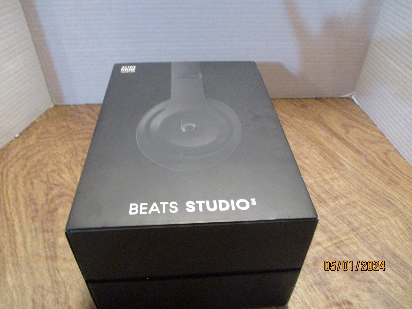 Beats Studio3 Headphones by Dr. Dre Over the Ear Black Wireless Empty Box Only