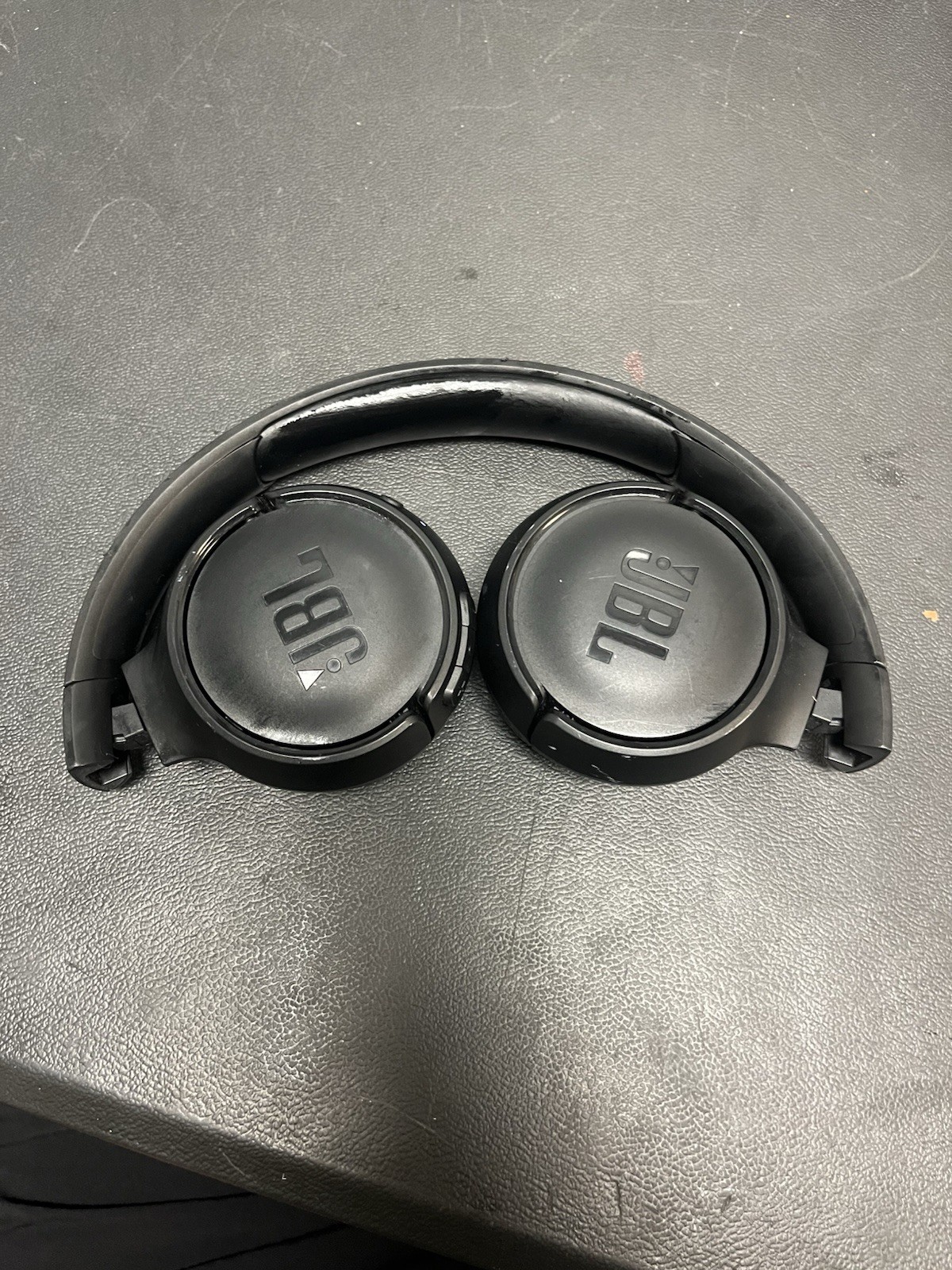 JBL Wireless Bluetooth Headphones.