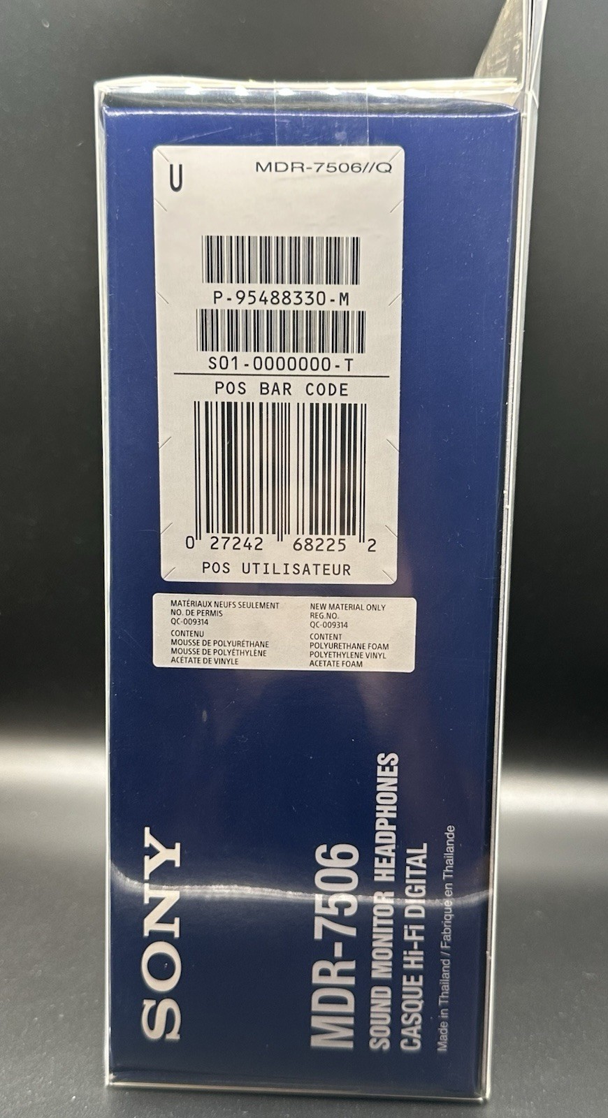 New In Box Sony MDR7506 Professional Large Diaphragm Headphone