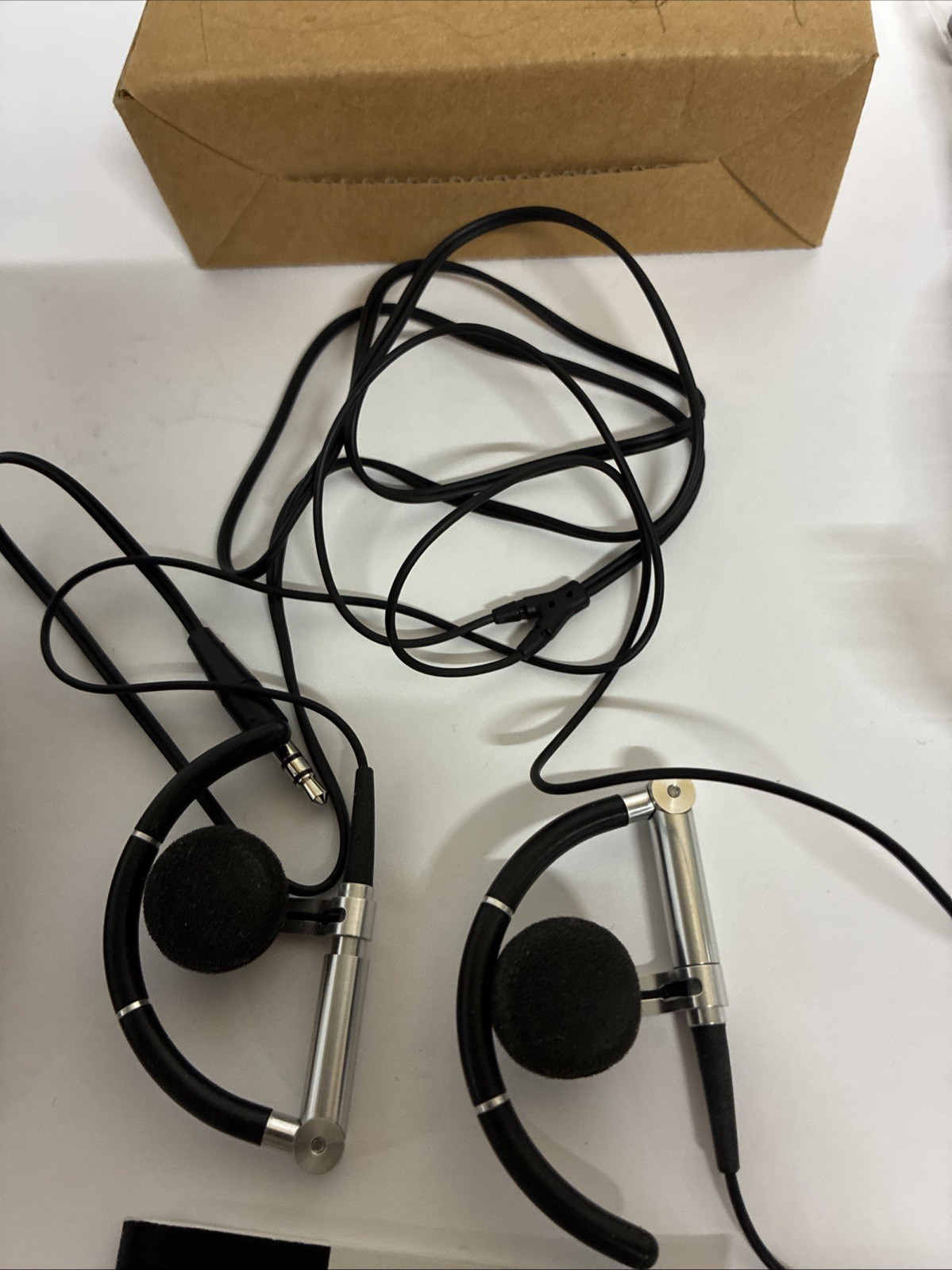 Bang & Olufsen A8 Wired Earbuds Ear Hook Headphones 3.5mm Hi-Fi B&O from Japan