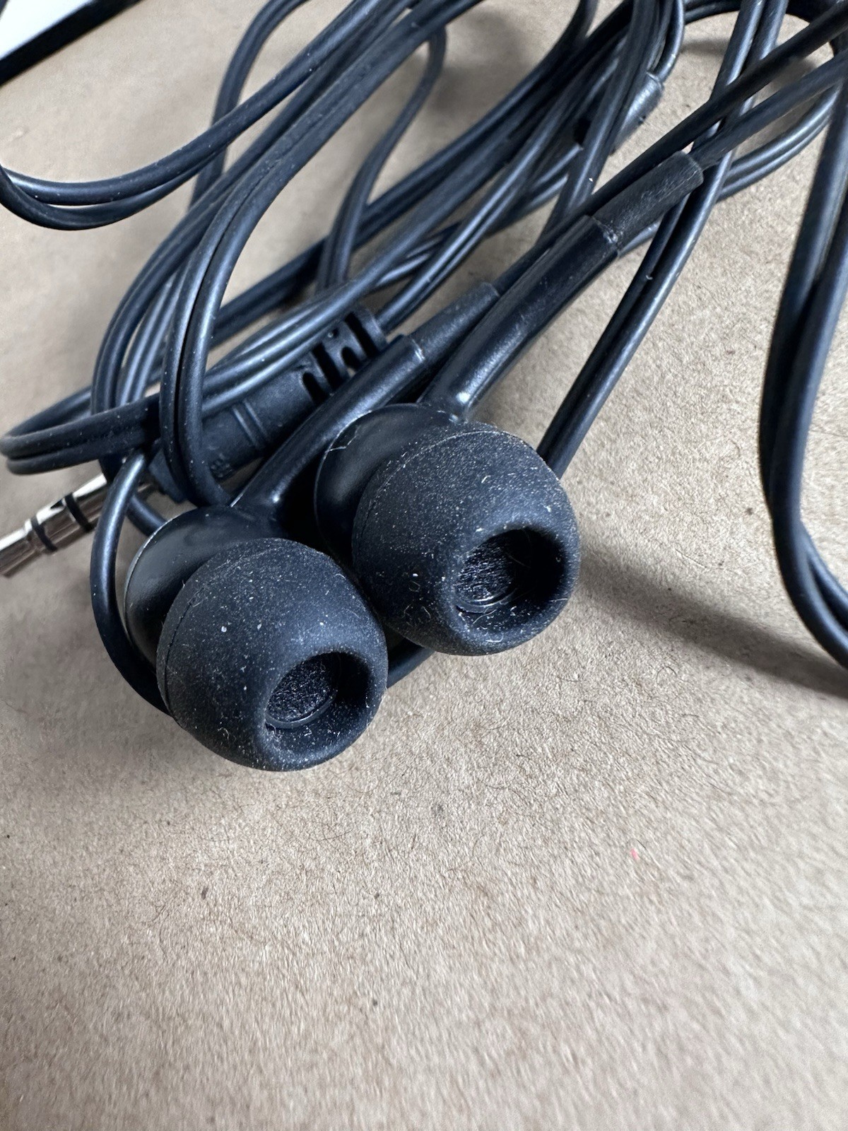iFrogz In-Ear Earbuds Headphones