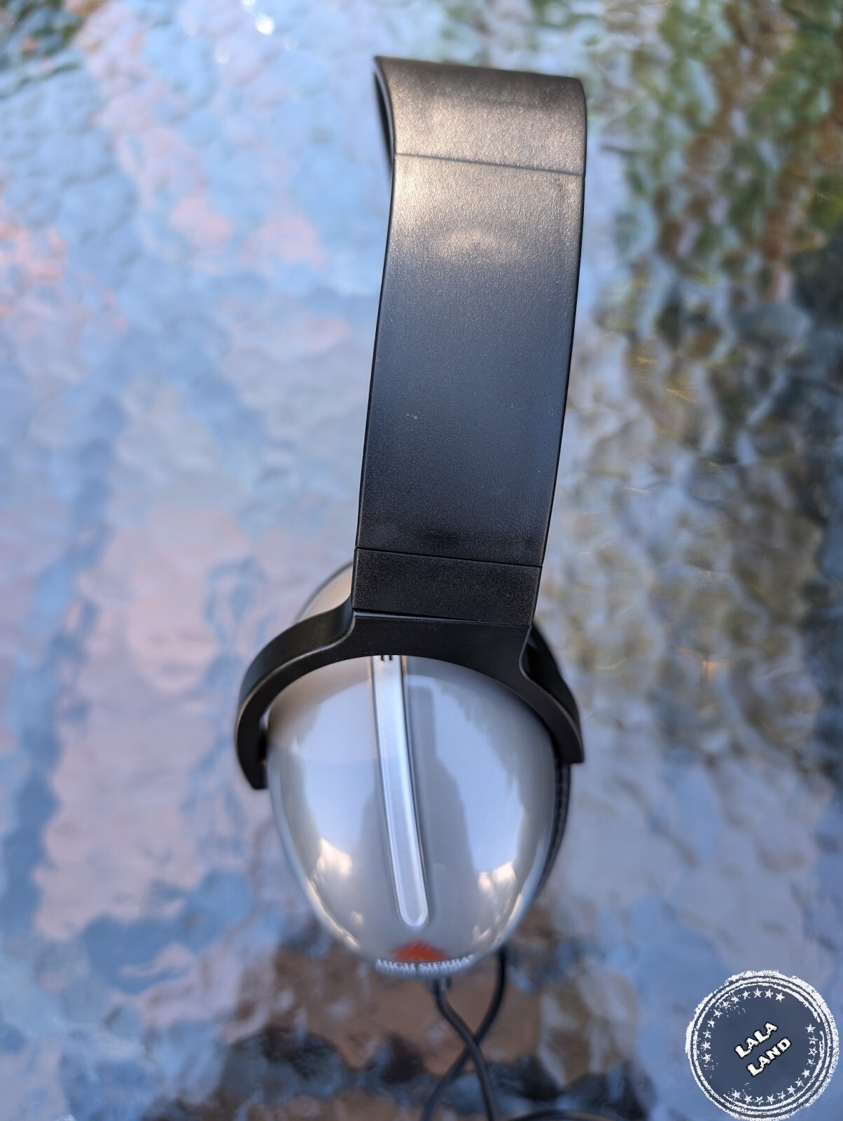 HIGH SIERRA NOISE CANCELLING WIRED HEADPHONES – MODEL NC 710