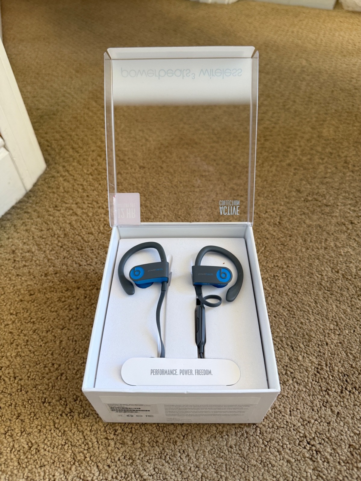 Beats by Dr. Dre Powerbeats3 Wireless Headphones/Flash Blue Excellent Condition