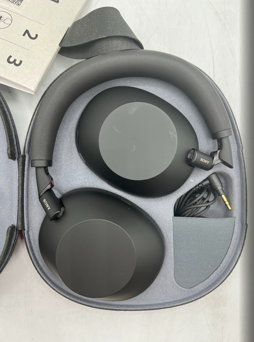 Sony WH-1000XM6 Wireless Noise Canceling Headphones Black – Used