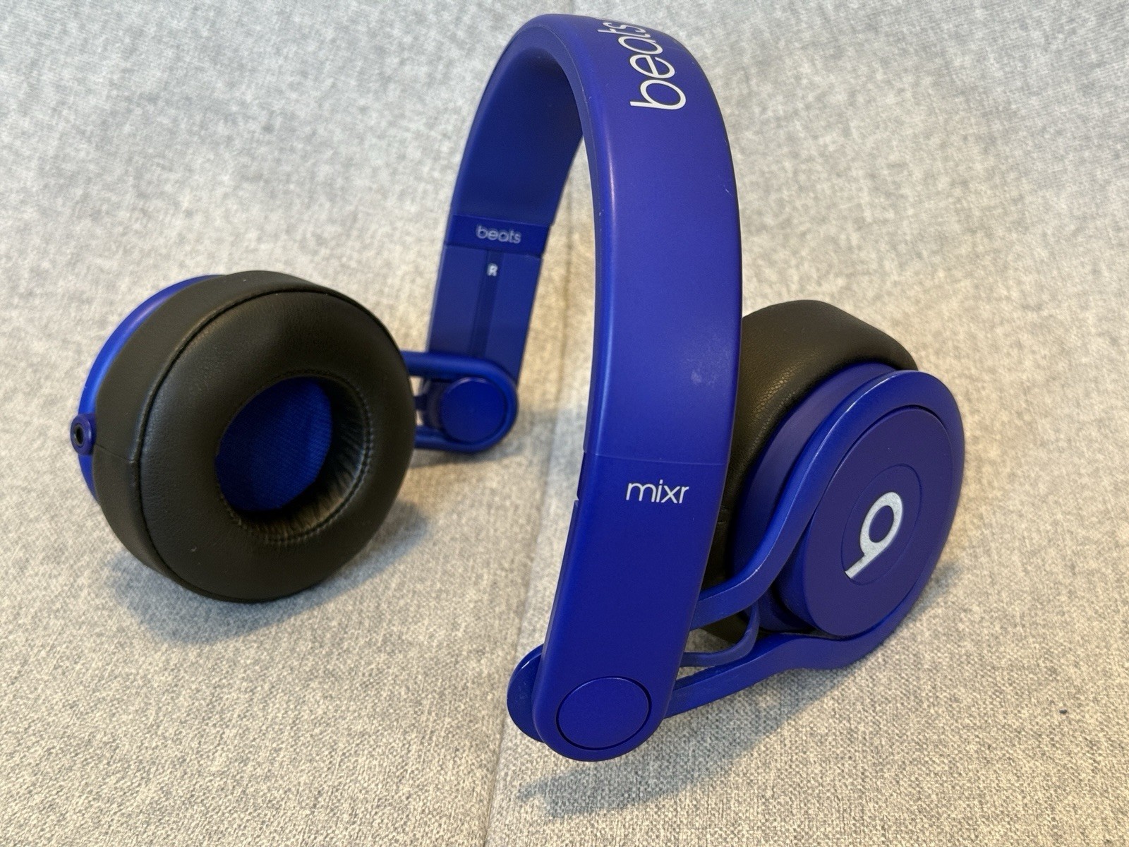 Beats Mixr Mixer Headphones Blue Limited Edition