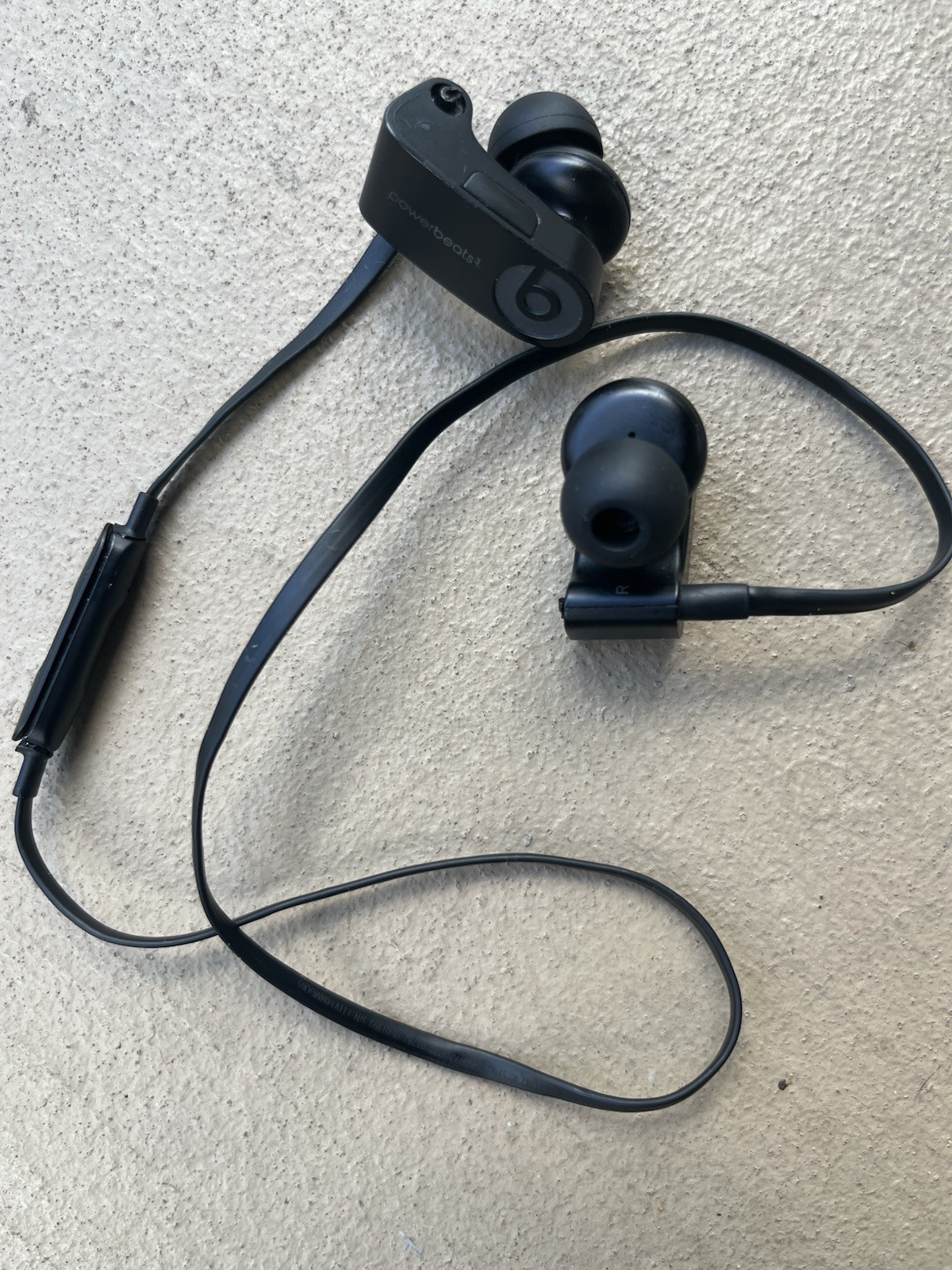 Beats by Dr. Dre Powerbeats3 Black Wireless Bluetooth Neckband Earbuds Mic