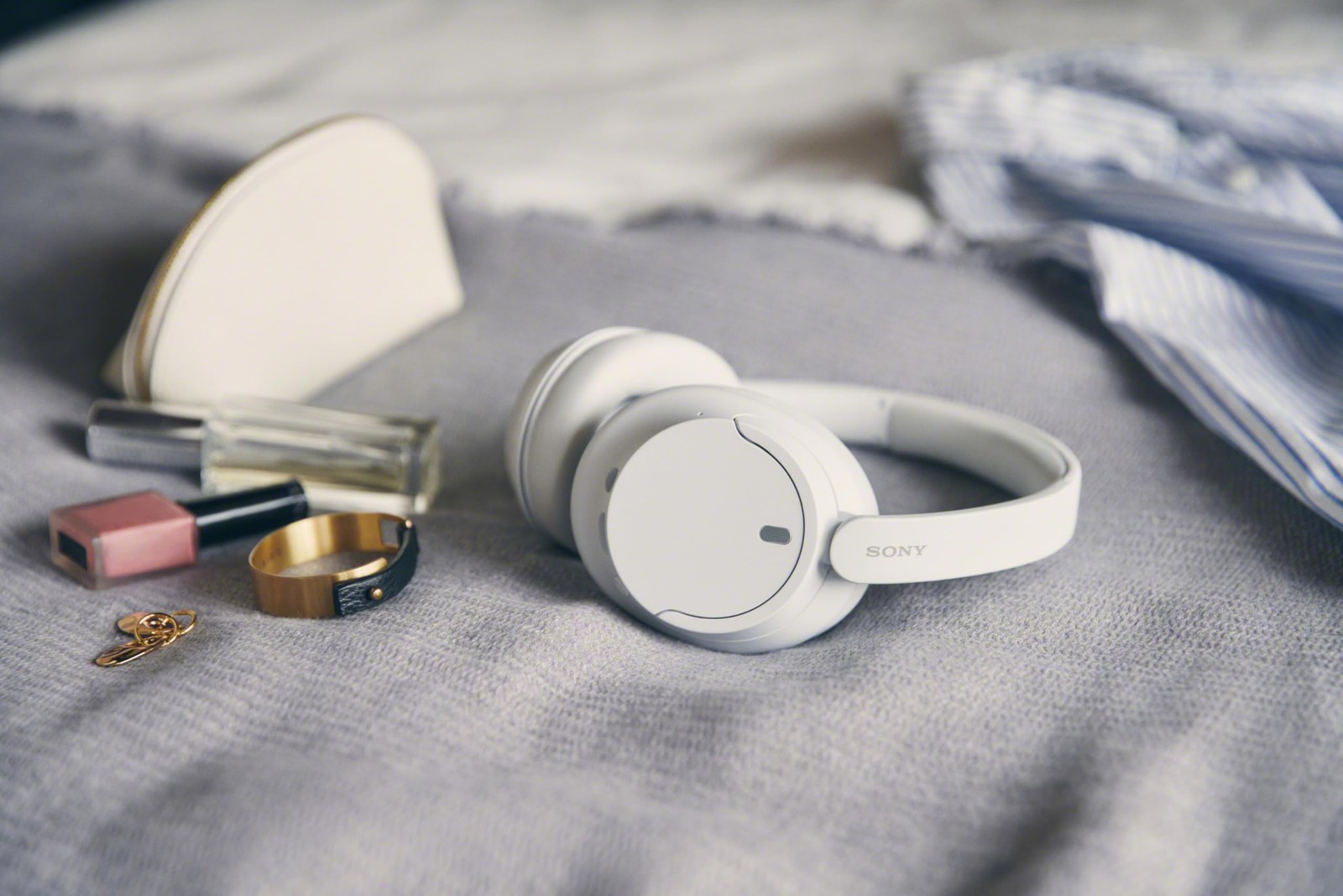 Sony WH-CH720N Noise Canceling Wireless Headphones – White