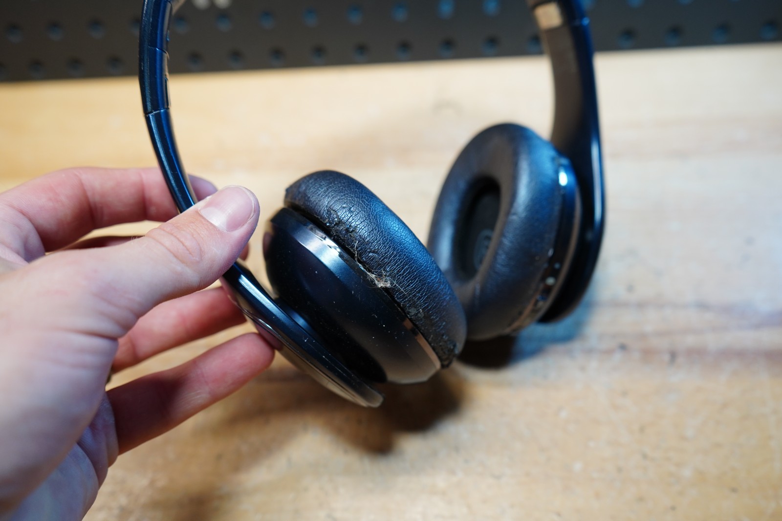 (E) Samsung Level On EO-PN900 Bluetooth Noise Cancelling Headphones Blue