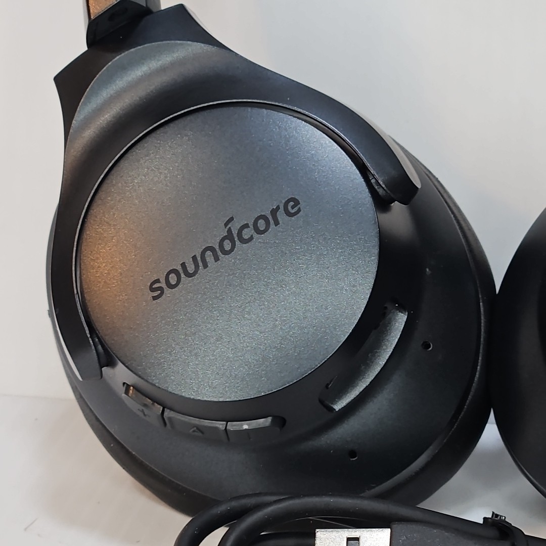 Soundcore Life Q20 – Hybrid Active Noise Cancelling Headphones