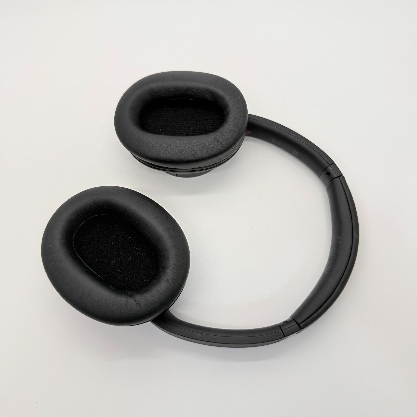 Sony WH-CH720N/B Noise Canceling Wireless Headphones WHCH720N – Black