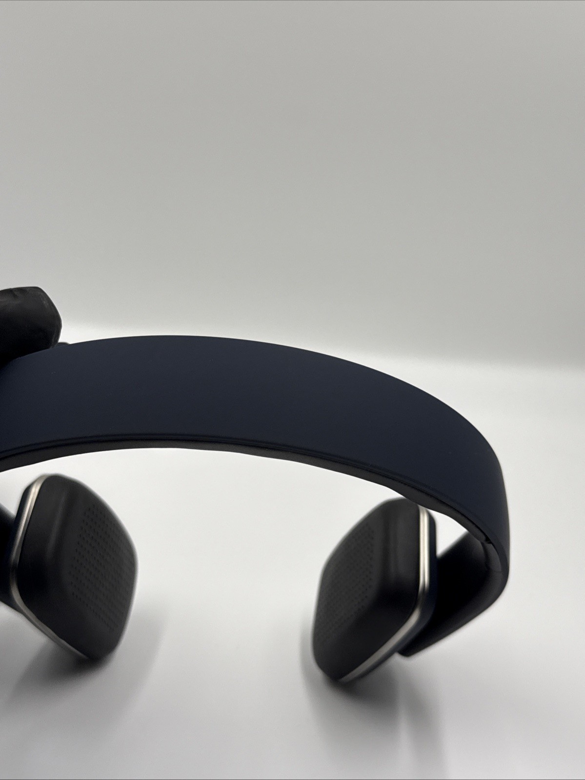 Alpha pulse X Over ear Wireless/wired Headphones Navy Blue