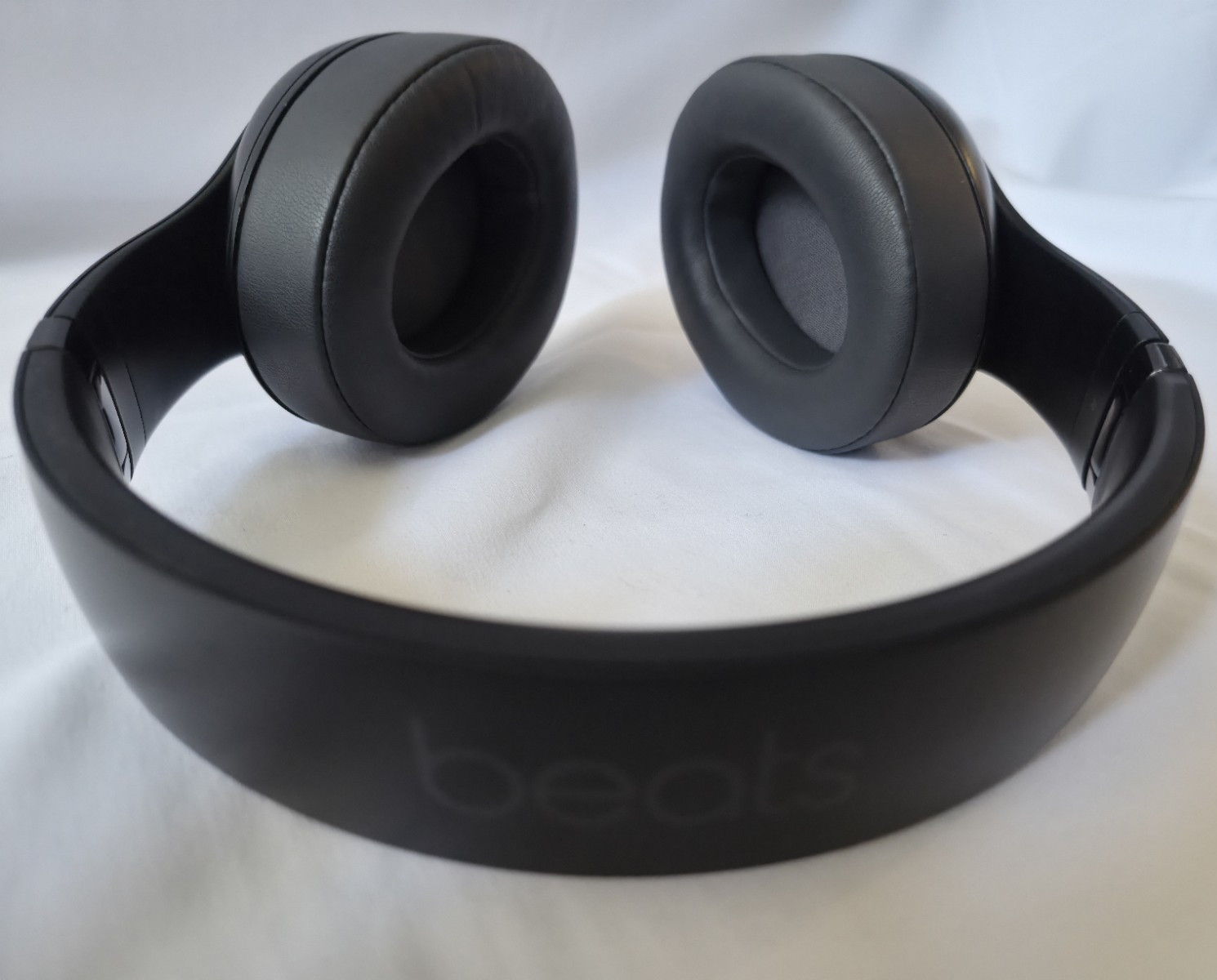 Used Beats Studio 3