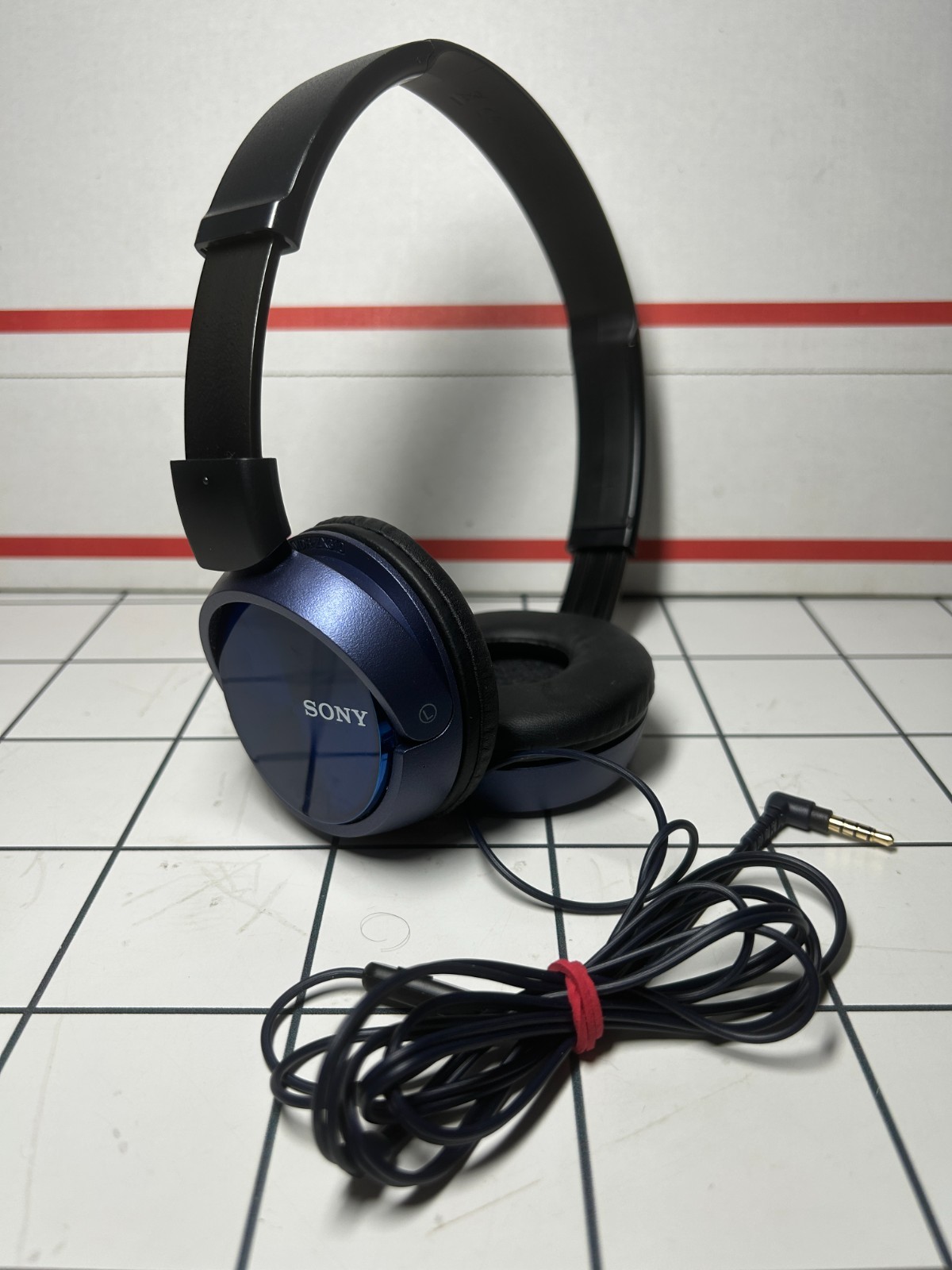 Sony On-the-Ear Wired Built In Mic Headphones- Blue (MDR-ZX310APLZ) Tested Works