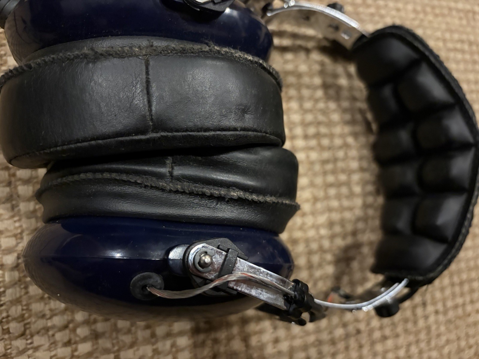 Pilot Headphones Dual Plugs Over Ear *See Description