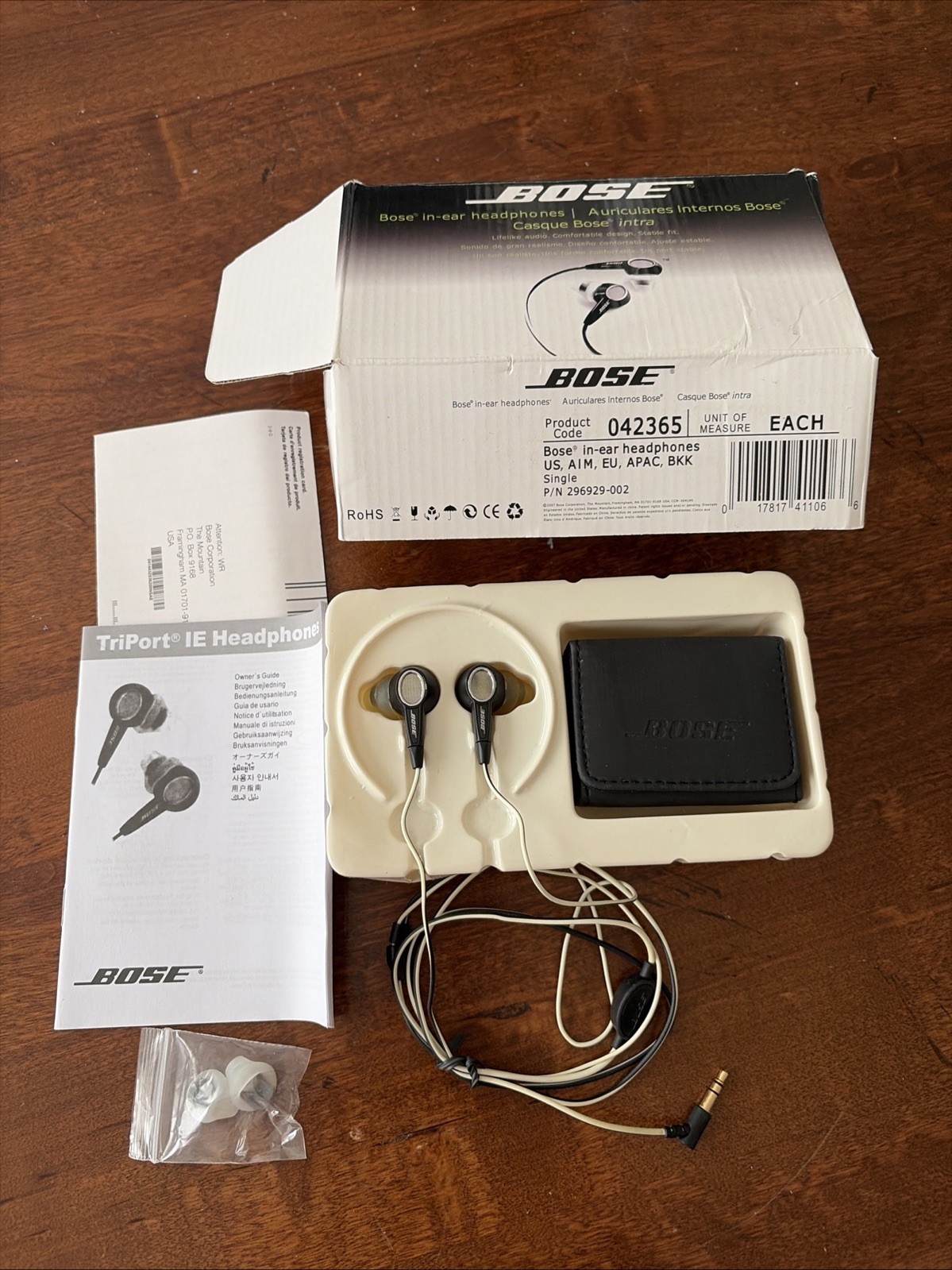 Vintage 2006 Bose TriPort IE Headphones Black Carrying Case 042365 / 296929-002