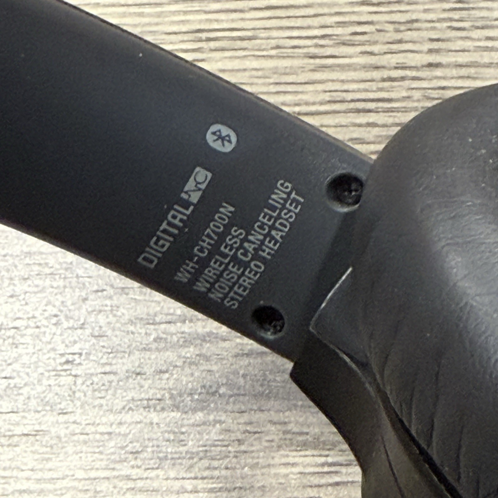 SONY WH-CH700N Wireless Noise Canceling Over-the-Ear Headphones WORK GREAT READ