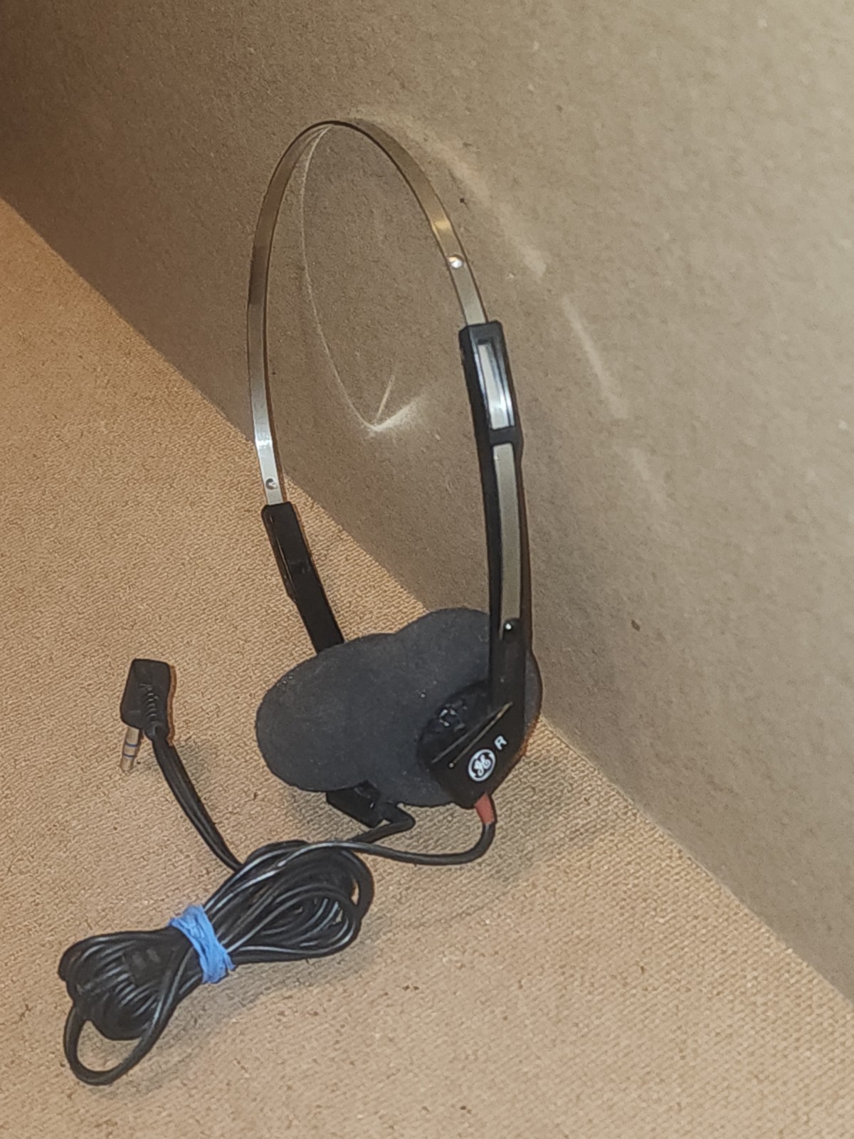Vintage GE Headphones Metal Adjustable Headband Wired 3.5mm General Electric