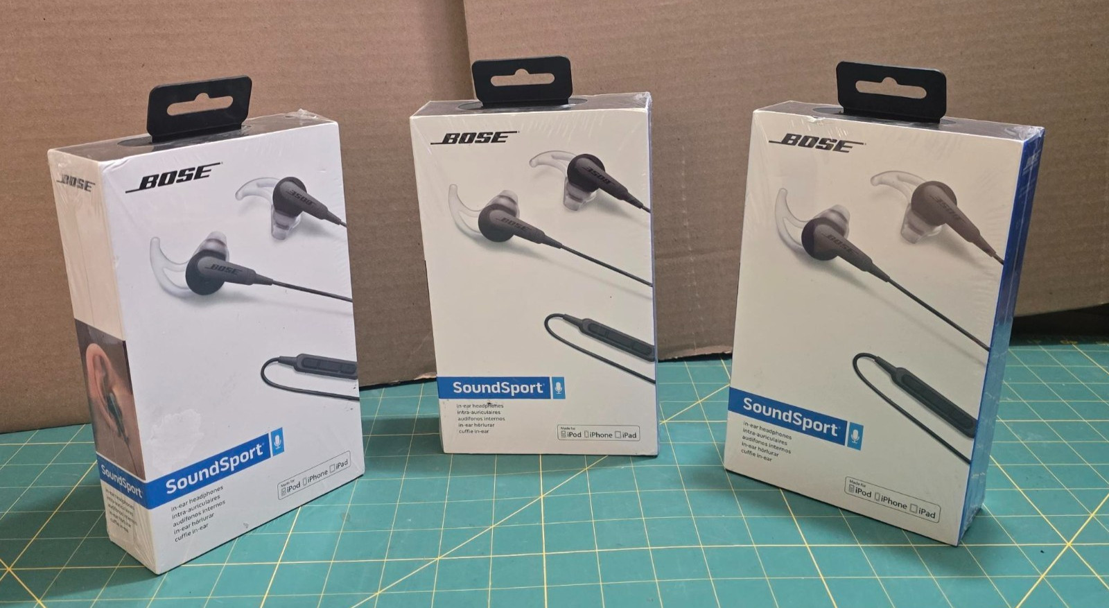 New,Sealed Bose SoundSport In-Ear Headphones 3.5mm jack, (Charcoal) &Travel case