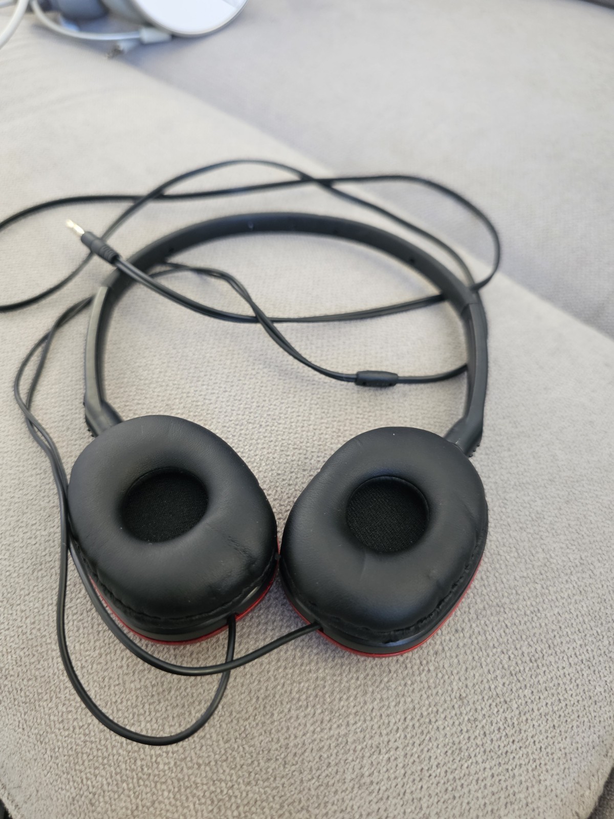 JVC Flat and Foldable Colorful Flats On Ear Headphone