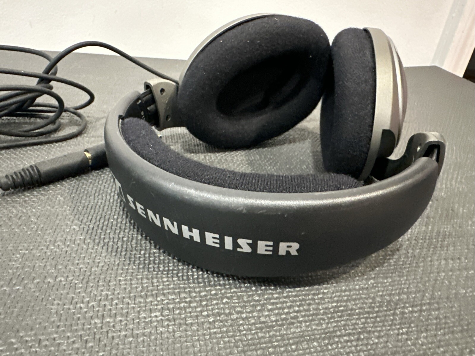 Sennheiser HD 518 Headphones