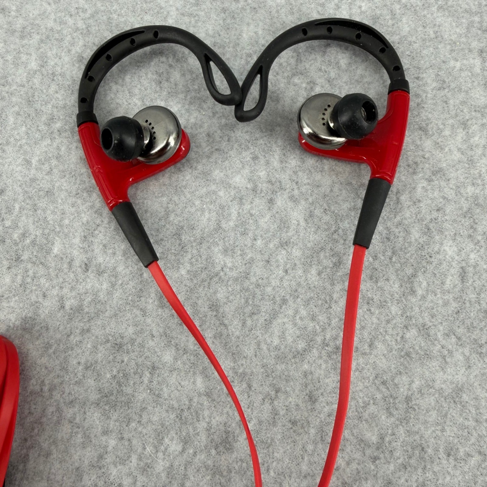 Beats by Dr. Dre Powerbeats Wired In-Ear Sport Headphones Red Black 3.5mm Jack
