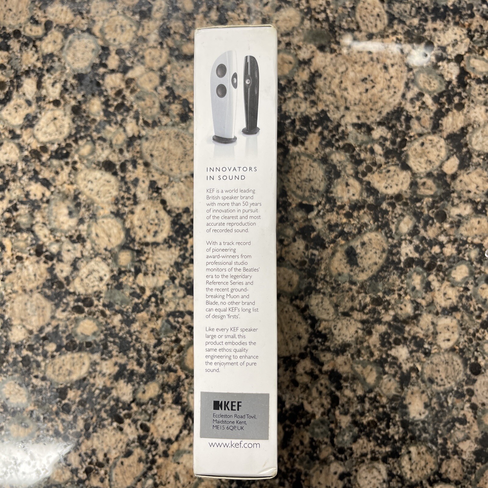 KEF M100In-ear headphones with Apple® remote and microphone