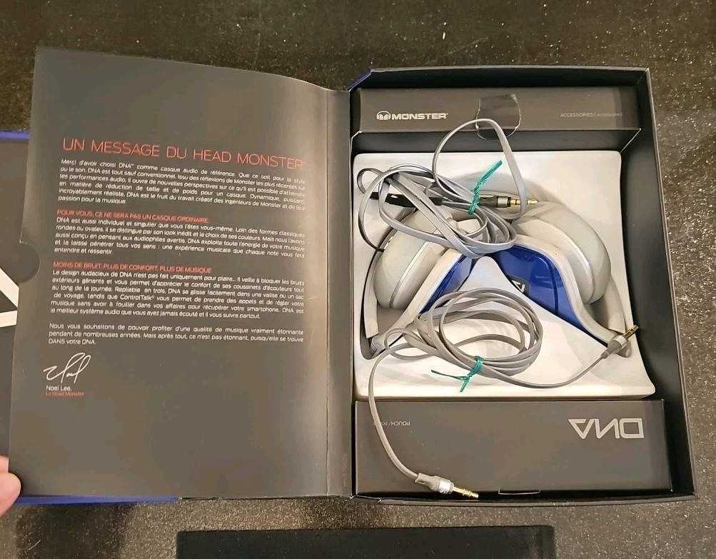 Monster DNA On-Ear Headphones Cobalt Blue Light Gray