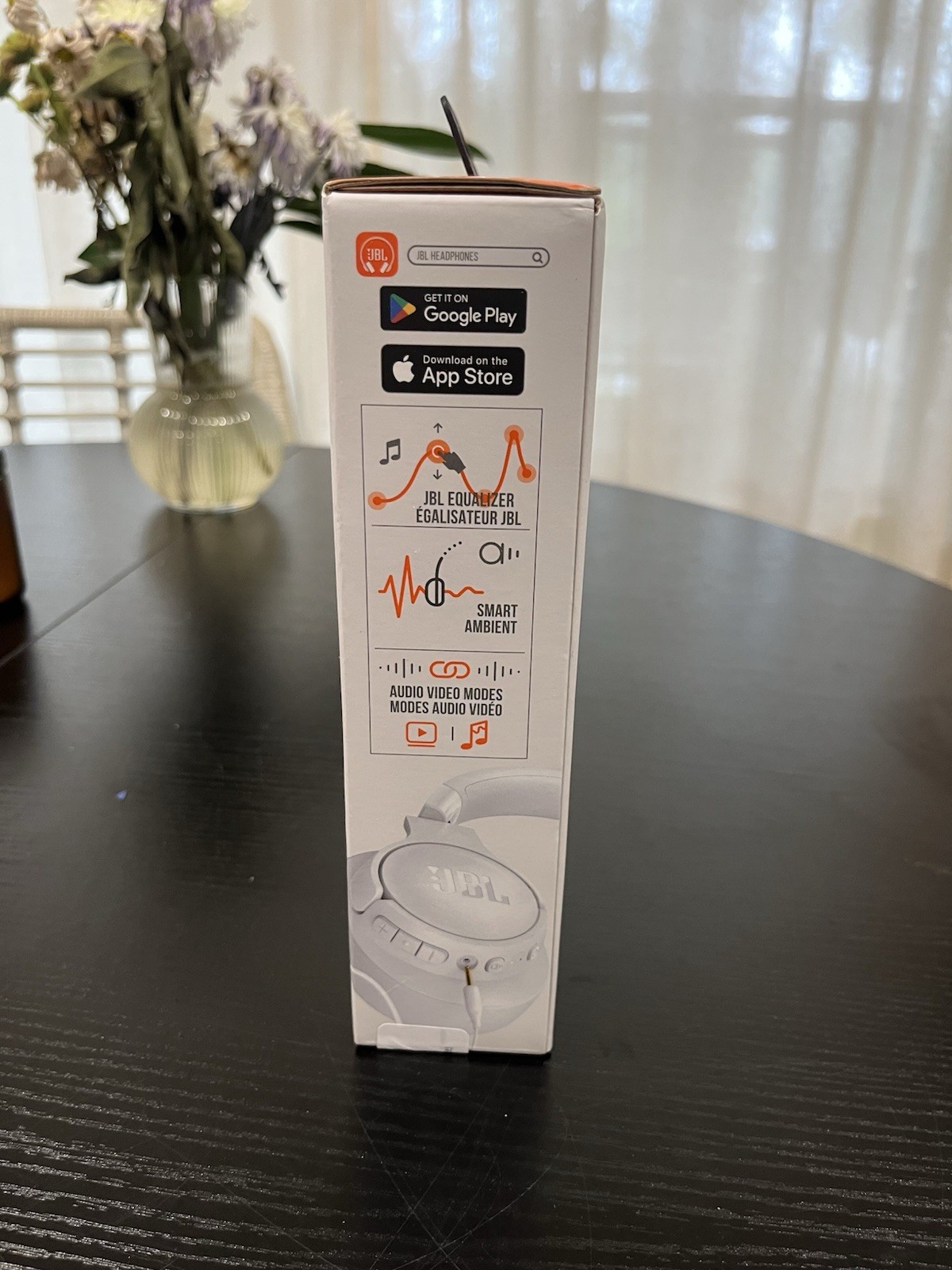 JBL Tune 770NC Bluetooth Wireless Over The Ear Headphones, White – Brand New