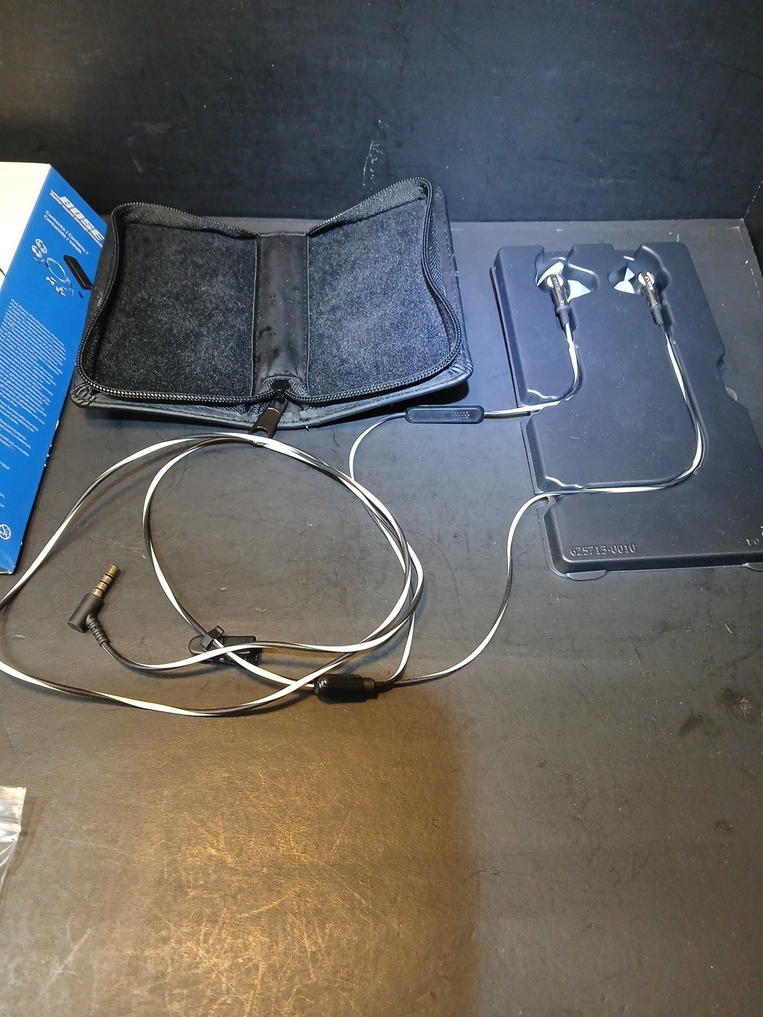 Bose MIE2i In-Ear Headphones Earbuds Black 3.5mm Mobile Headset Mic Stereo