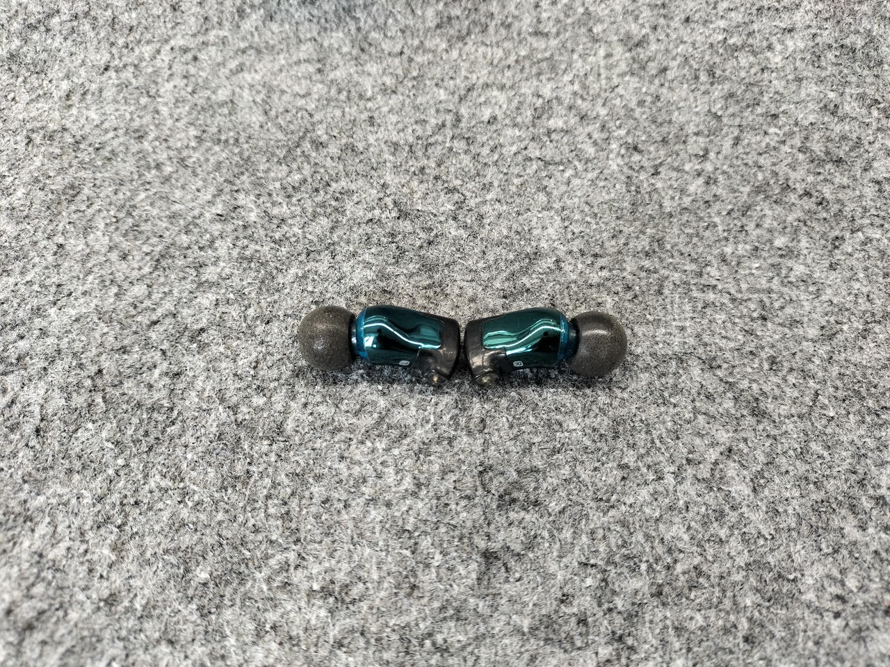 Ultimate Ears Triple.Fi 10 Triple Driver IEMs – Pro Triple BA, Exc Condition