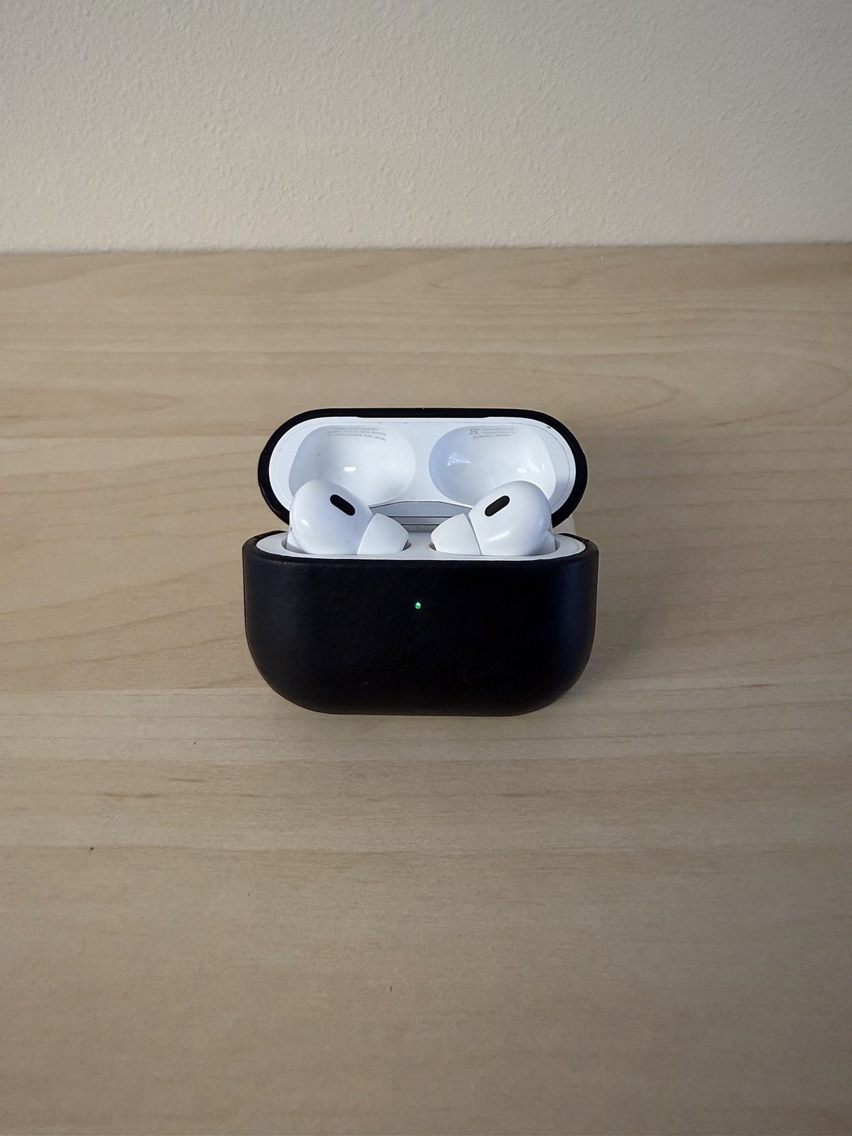 Genuine Apple AirPods Pro 2nd Gen MagSafe USB-C + Journey Leather Case