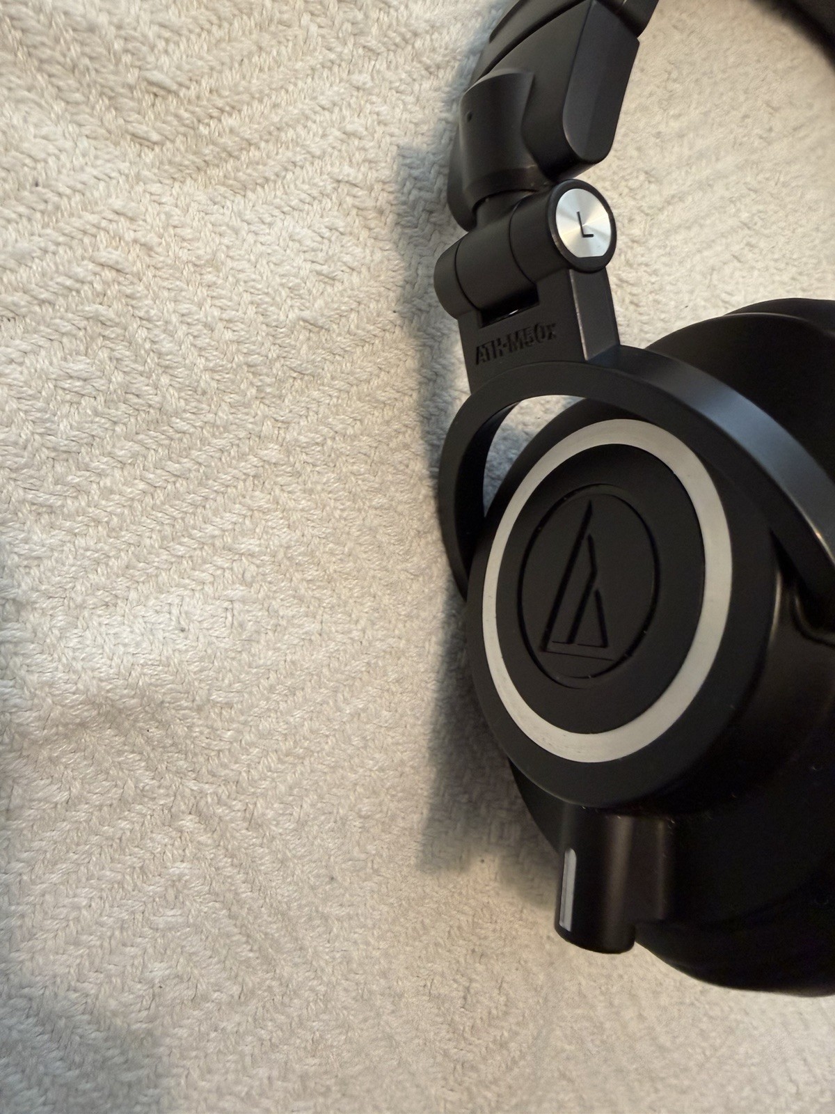 Audio-Technica ATH-M50x Black Headphones With 3 Cables Bag And Upgraded Ear Pads