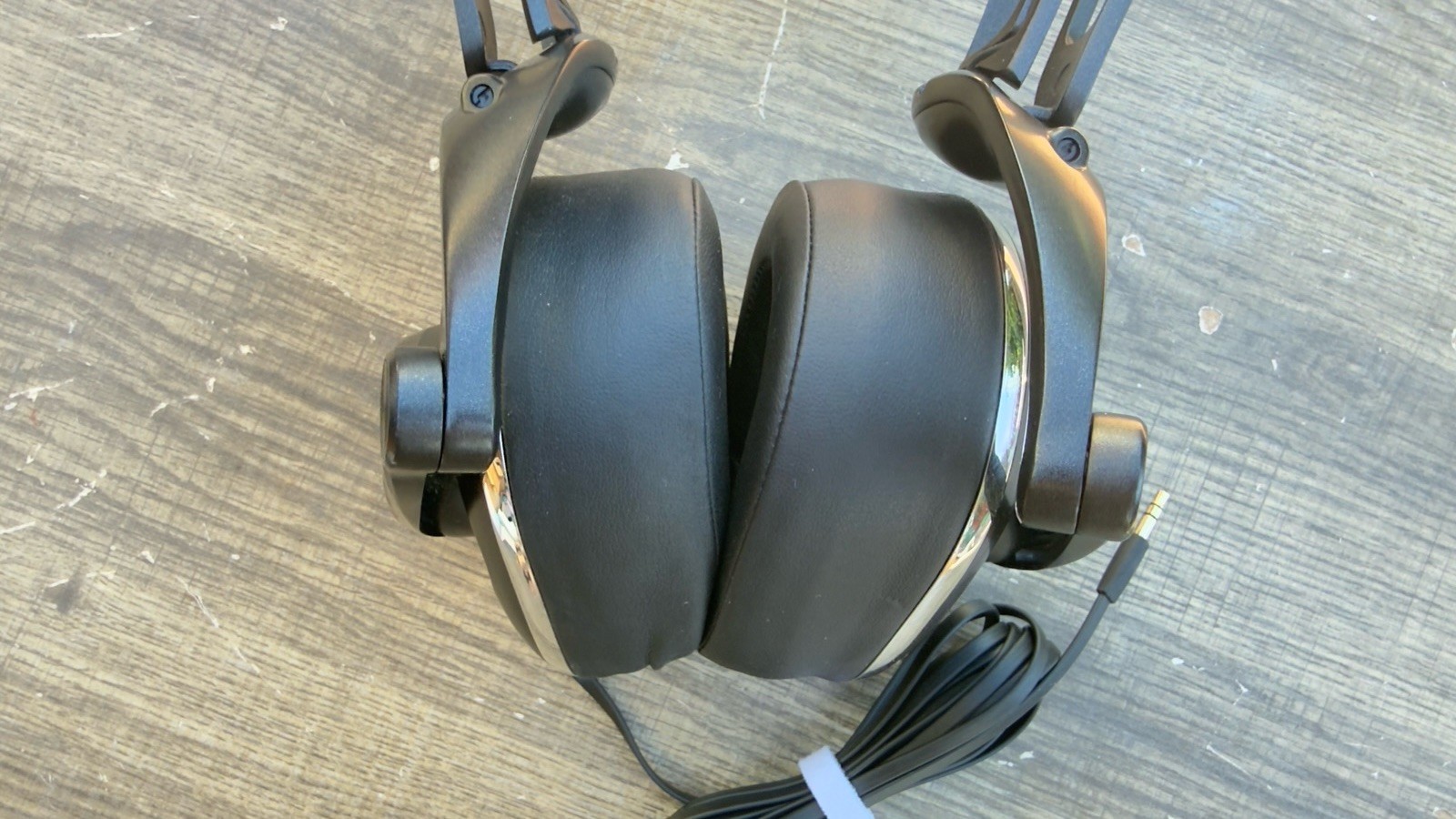 Blue LOLA Black Hi-Fi Headphones