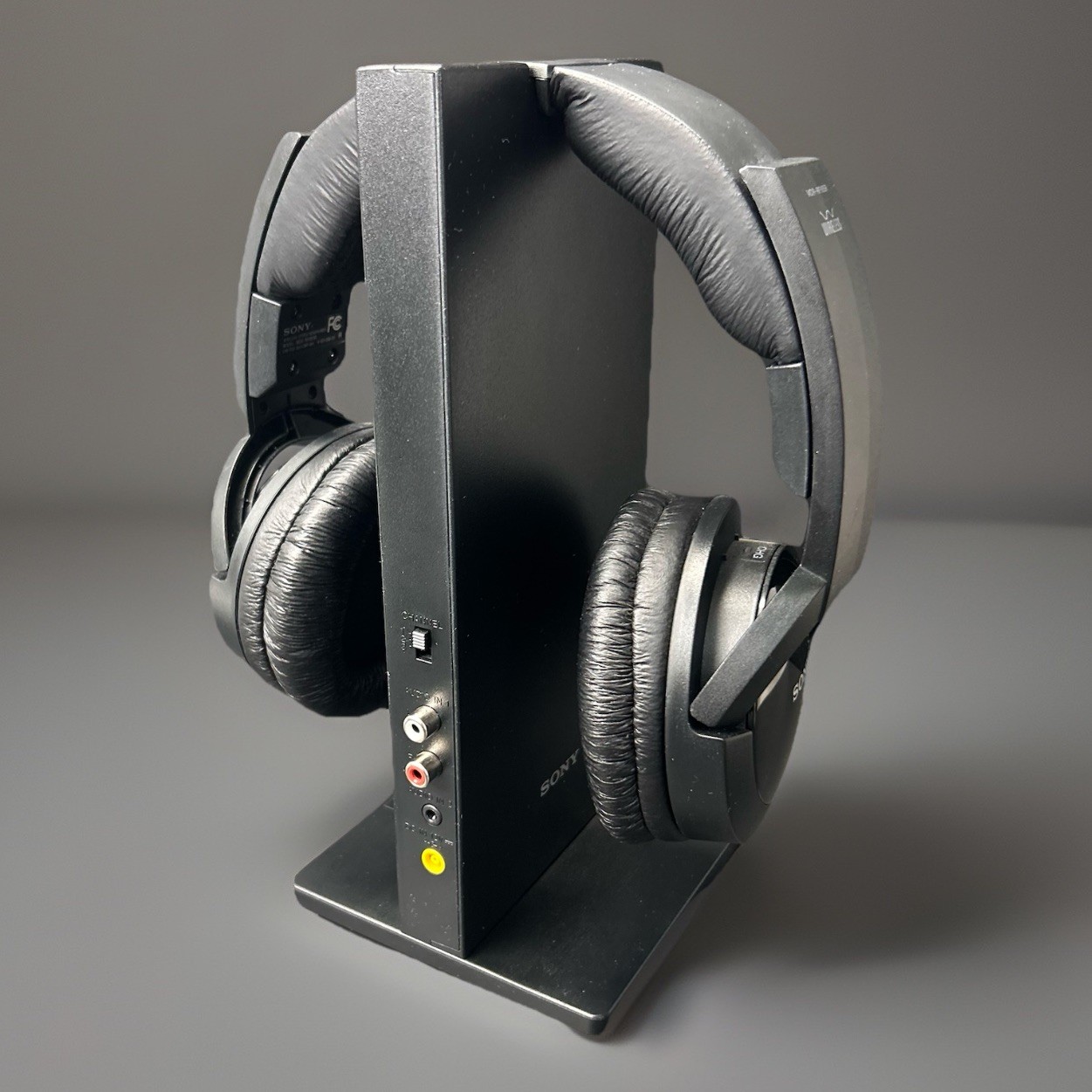 Sony MDR-RF985RK Wireless OverEar TV Stereo Headphone System