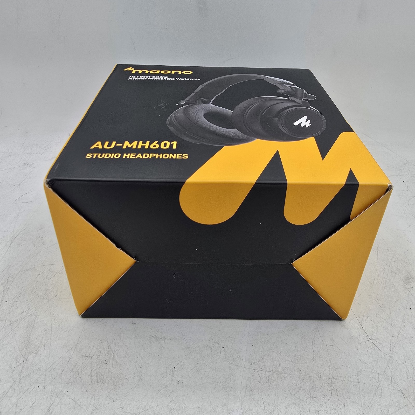 MAONO AU-MH601 50MM Drivers Over Ear Studio Headphones Black 10″ Corded