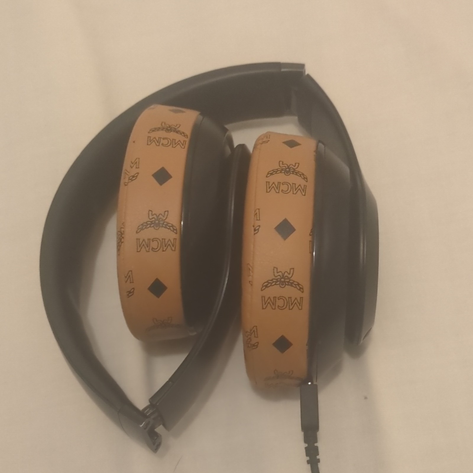 Beats by Dr. Dre Studio Wireless Over-Ear Headphones Black/Brown MCM Pads