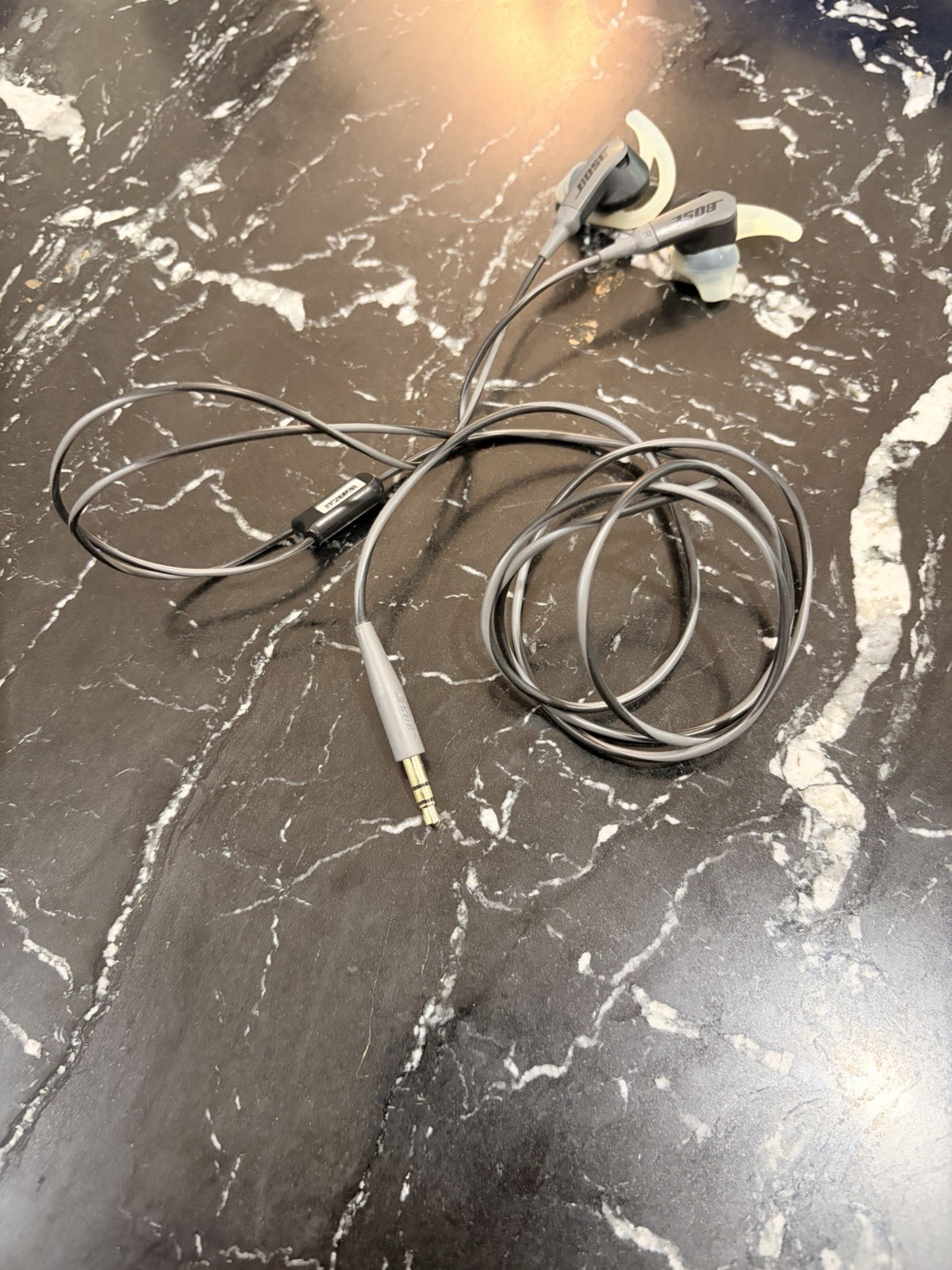 Bose SoundSport In-Ear Wired Headphones Gray – With Box & Manuals – USED