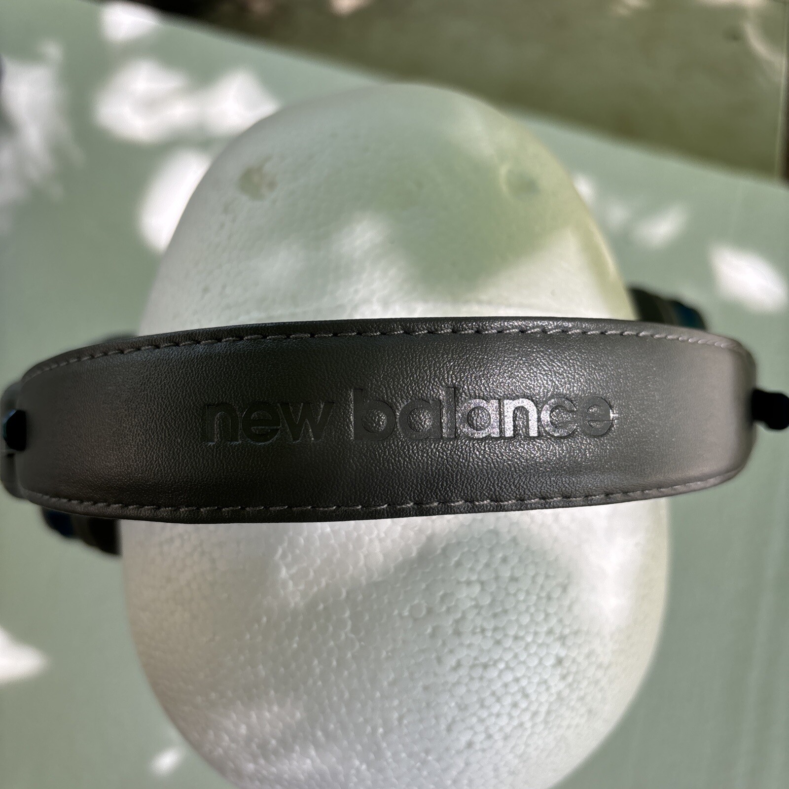 New Balance 574 Pump Headphones Gray On Ear Wireless w/ Earpiece Controls NIB