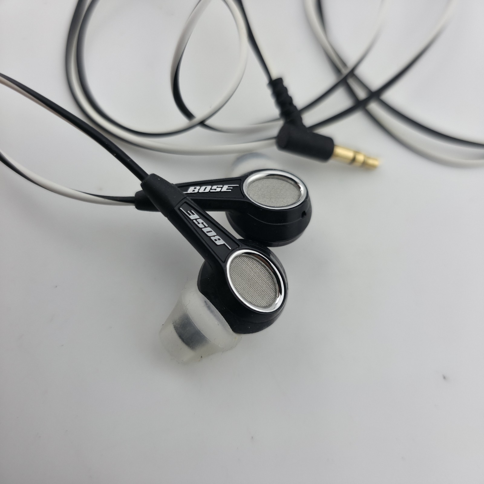 Bose IE2 Wired In-Ear Earbuds Headphones w Case Black White Untested