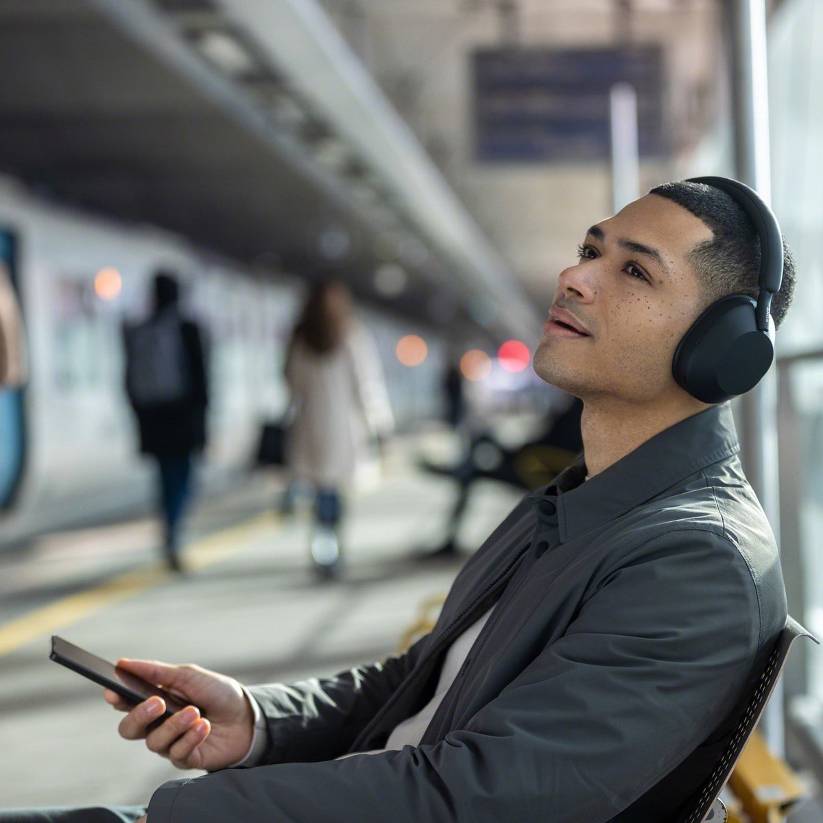 Sony WH1000XM5/SA Wireless Noise-Cancelling Headphones – Black, with Soft Case